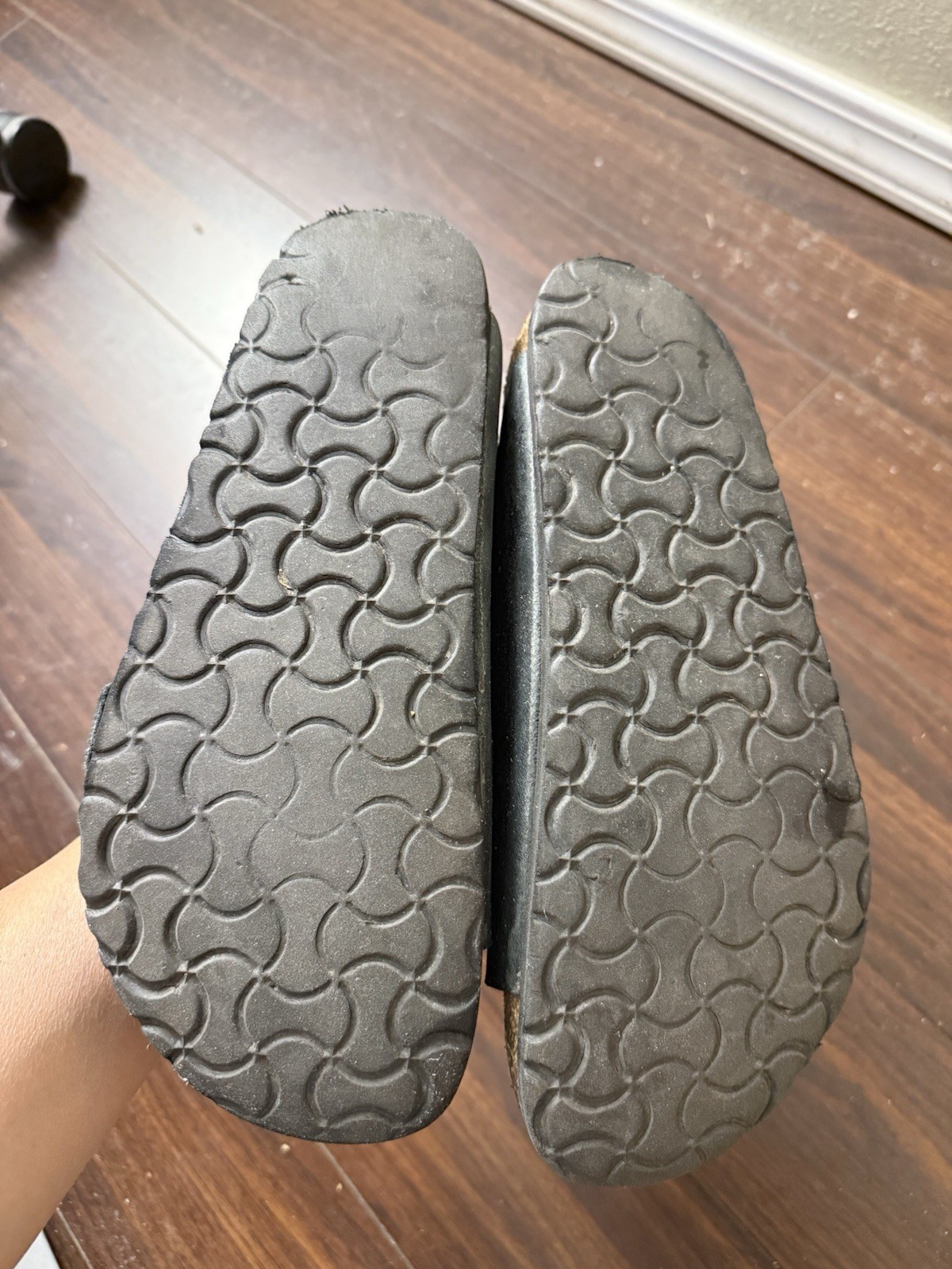Black Arizona Birkenstock sandals size 40 men’s 7-7.5 women’s 9-9.5