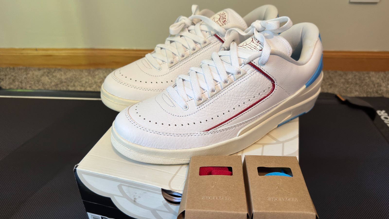 Size 11.5w / 10m – Air Jordan 2 Retro Low NC to Chi DX4401-164
