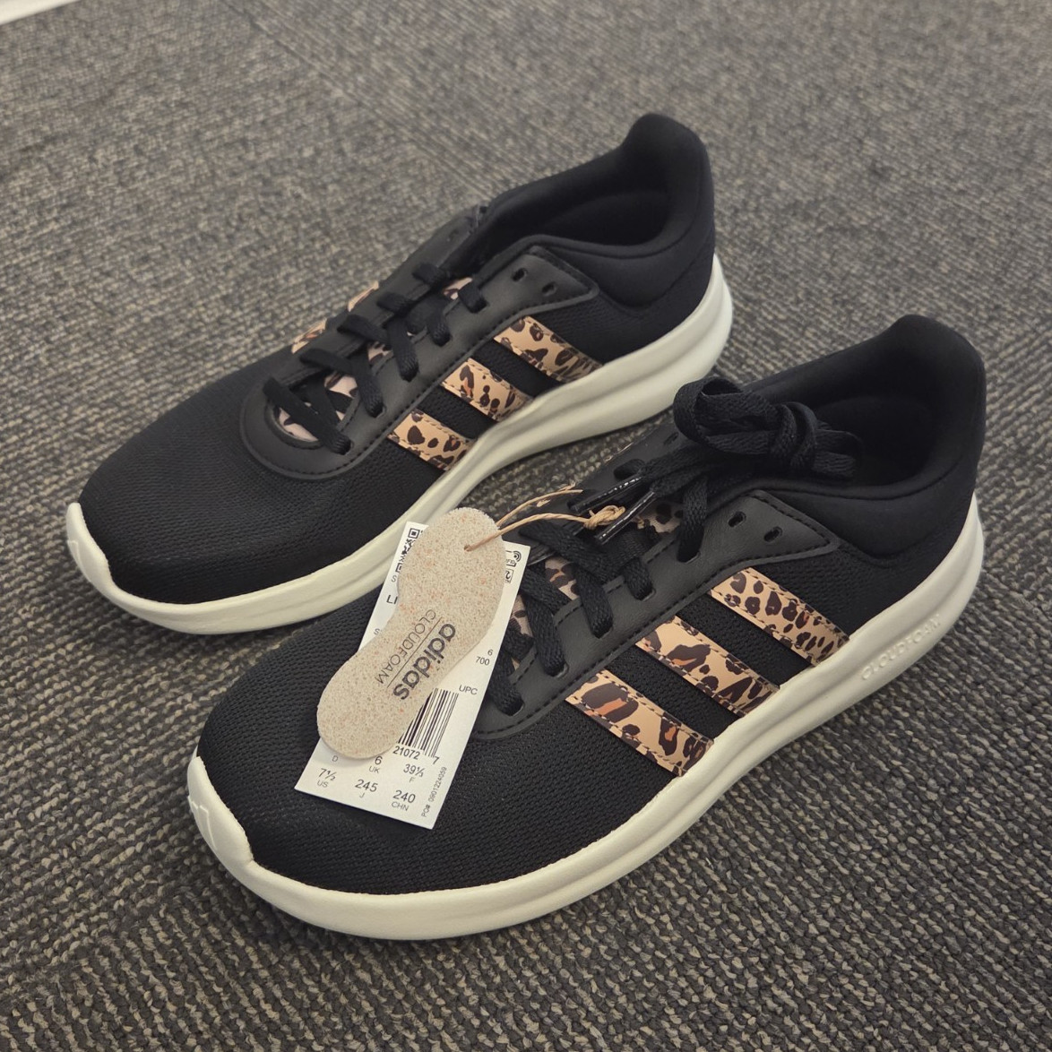adidas Lite Racer 4.0 Women’s Black/Beige Sneaker IH5273