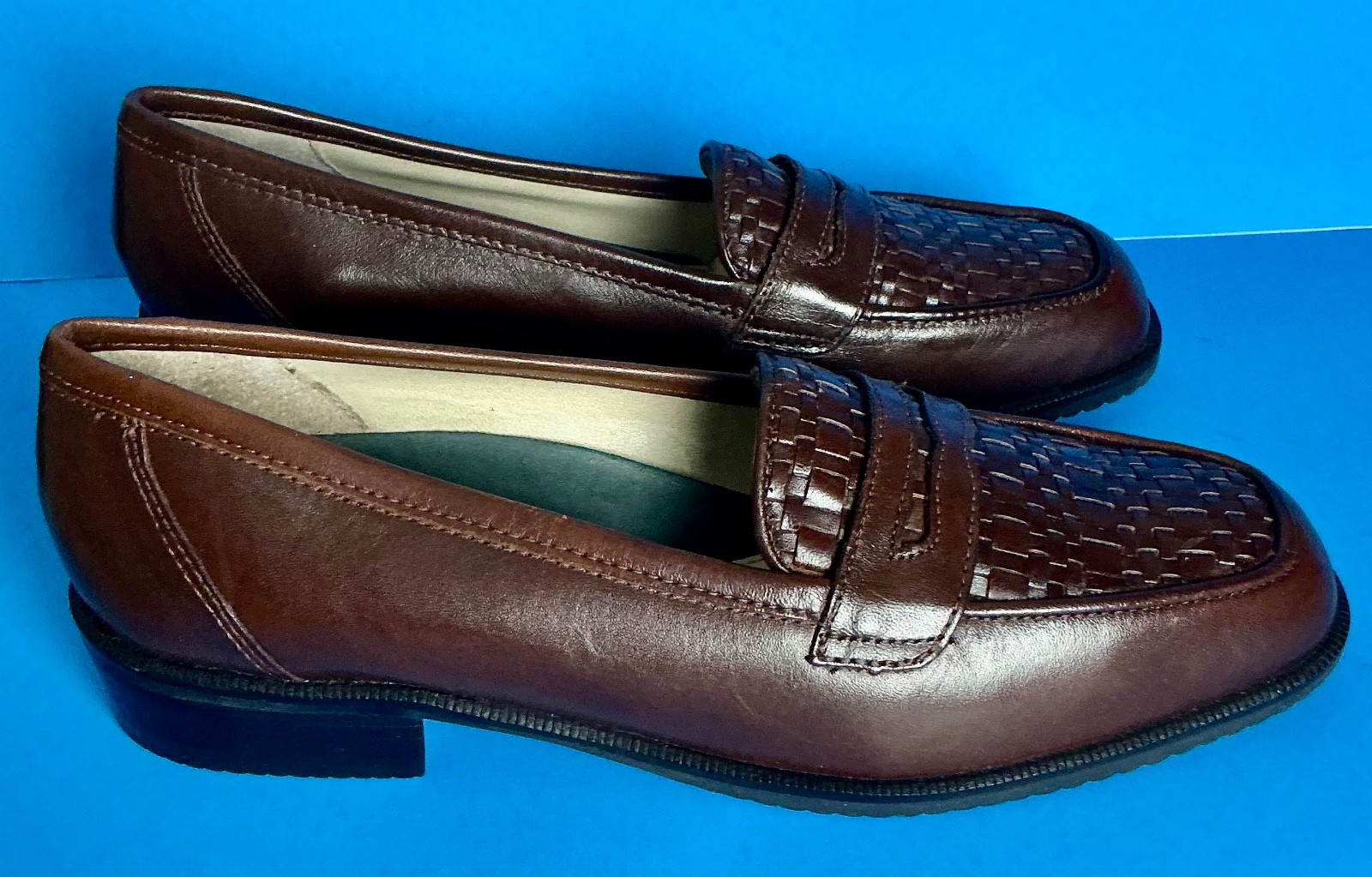 G.H. BASS & CO WOMEN BROWN SLIP ON DRESS SHOES 6 M