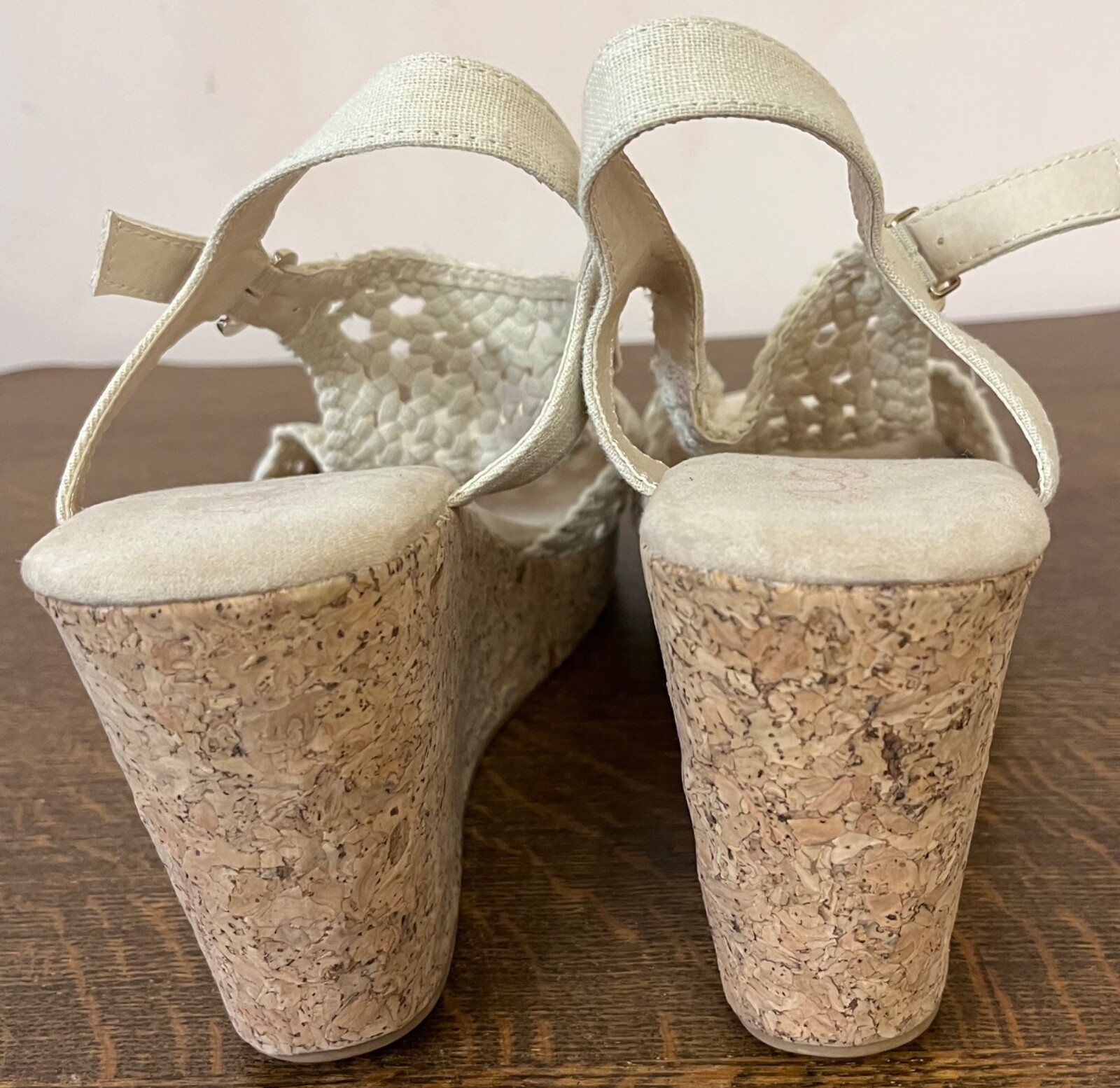 Sugar Jollie Beige Memory Foam Crochet Wedge Cork Sandals Sz 11 M New