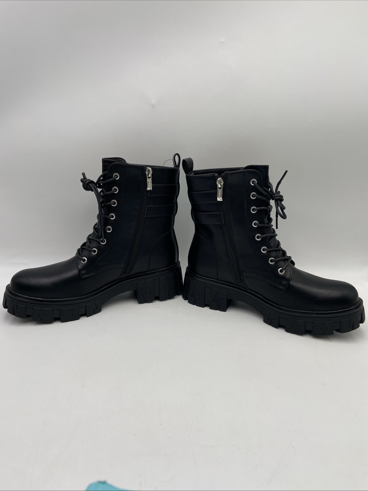 Vepose Women’s Size 8 Black Platform Ankle Boots Lace-Up Side Zipper
