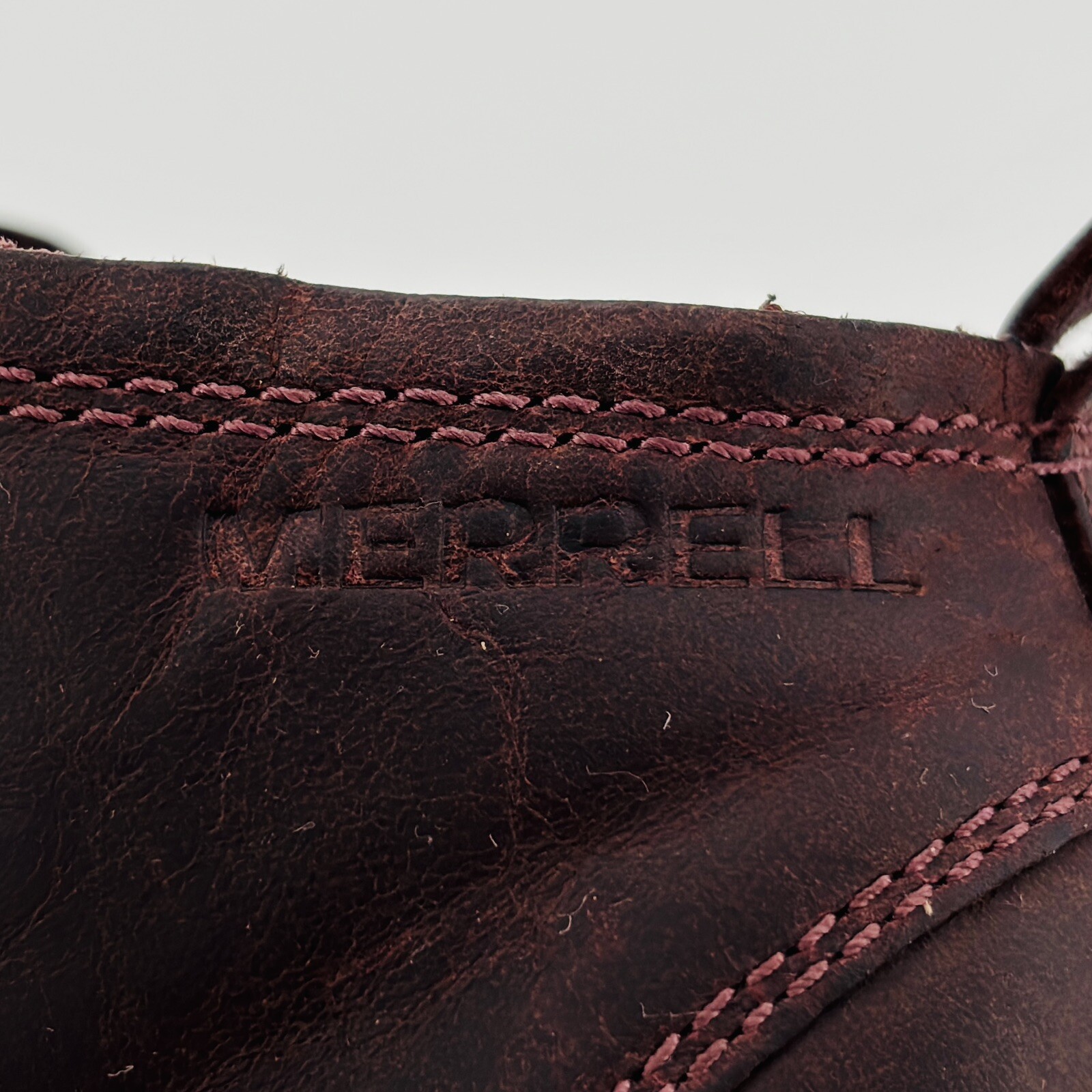Women’s 7 Merrell Huckleberry Chukka Boots Red Leather Pull Tab Ankle Lace Up