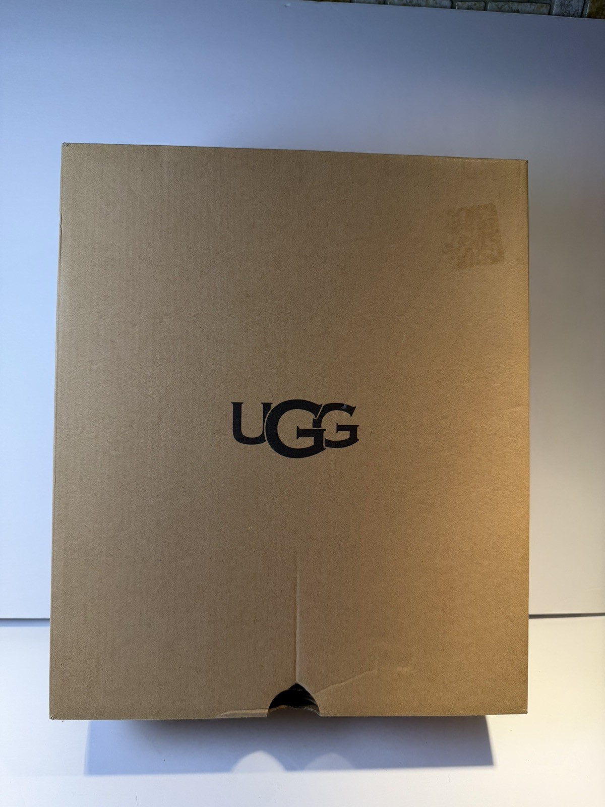 UGG Essential Mini Boot 1115030 Chestnut 38 Size 7 New (other) see description