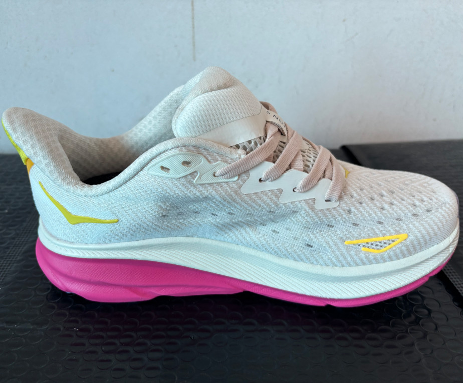 Hoka Clifton 9 Women Shoe Size 7 No Box USA