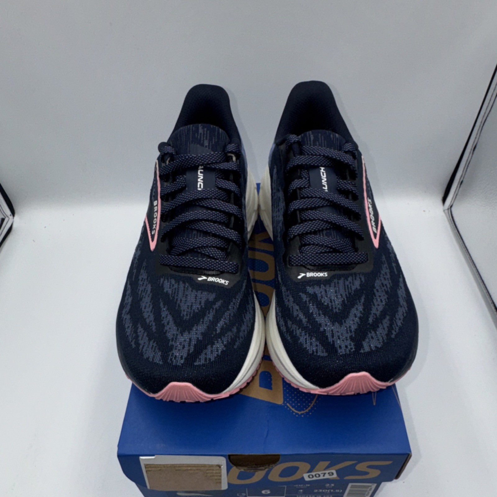 Brooks Launch 11 Peacoat Blue Peach Women’s Sneakers 120439-1B-483