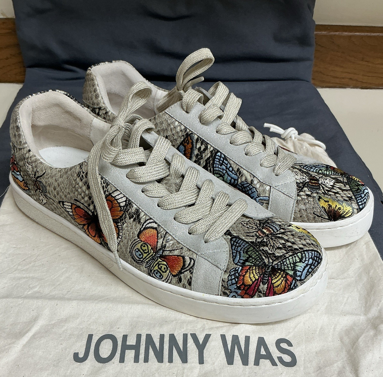 Johnny Was Women’s JWS0822 Low Top Lace-Up Canvas Sneakers Snake Print Butterfly