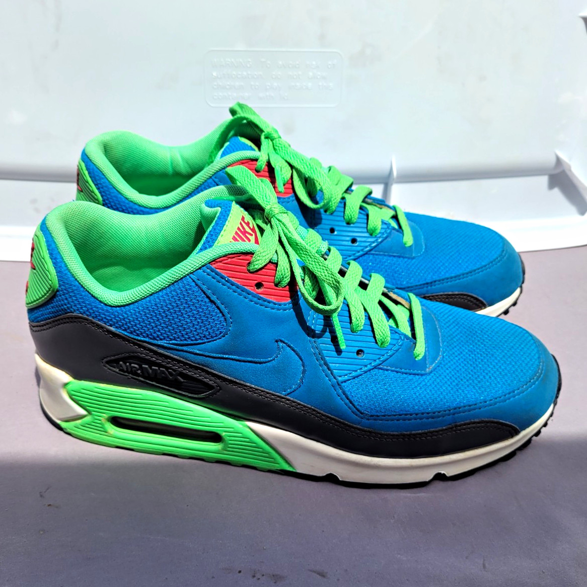 Nike Air Max Women’s Low Top Lace-Up Sneakers Blue Green Style 616730-404