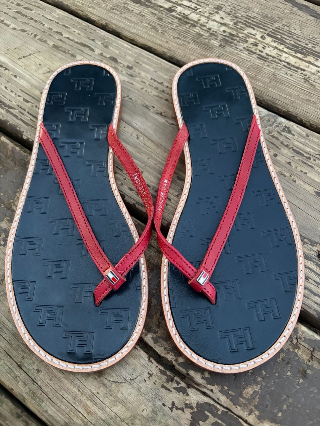 Tommy Hilfiger Women’s Red Leather Thong Sandals with Logo Monogram Footbed