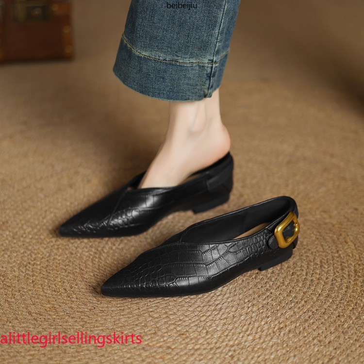 Women’s Flats Slip on Loafers Leopard Weave Alligator Pattern Pointy Toe Shoes