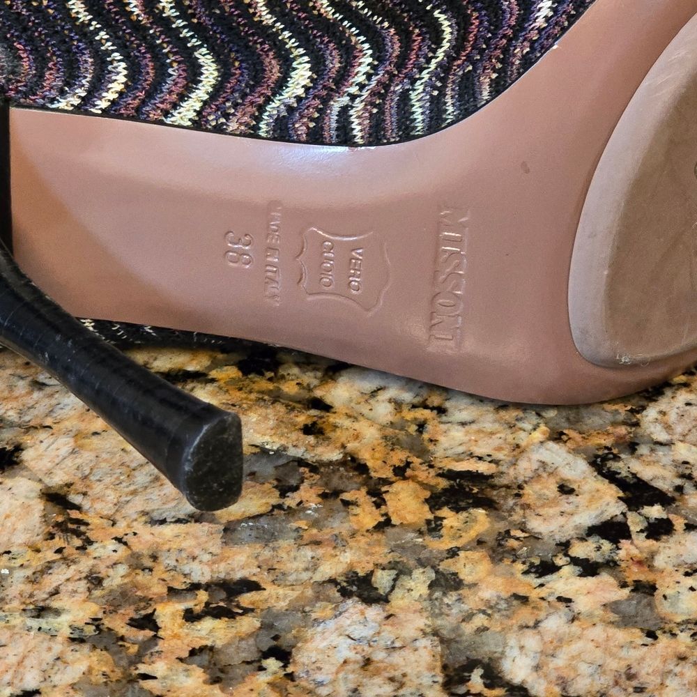 Missoni Orange Label Multi Color Cuoio Italian Round Toe Pumps – 38 – US 7 1/2