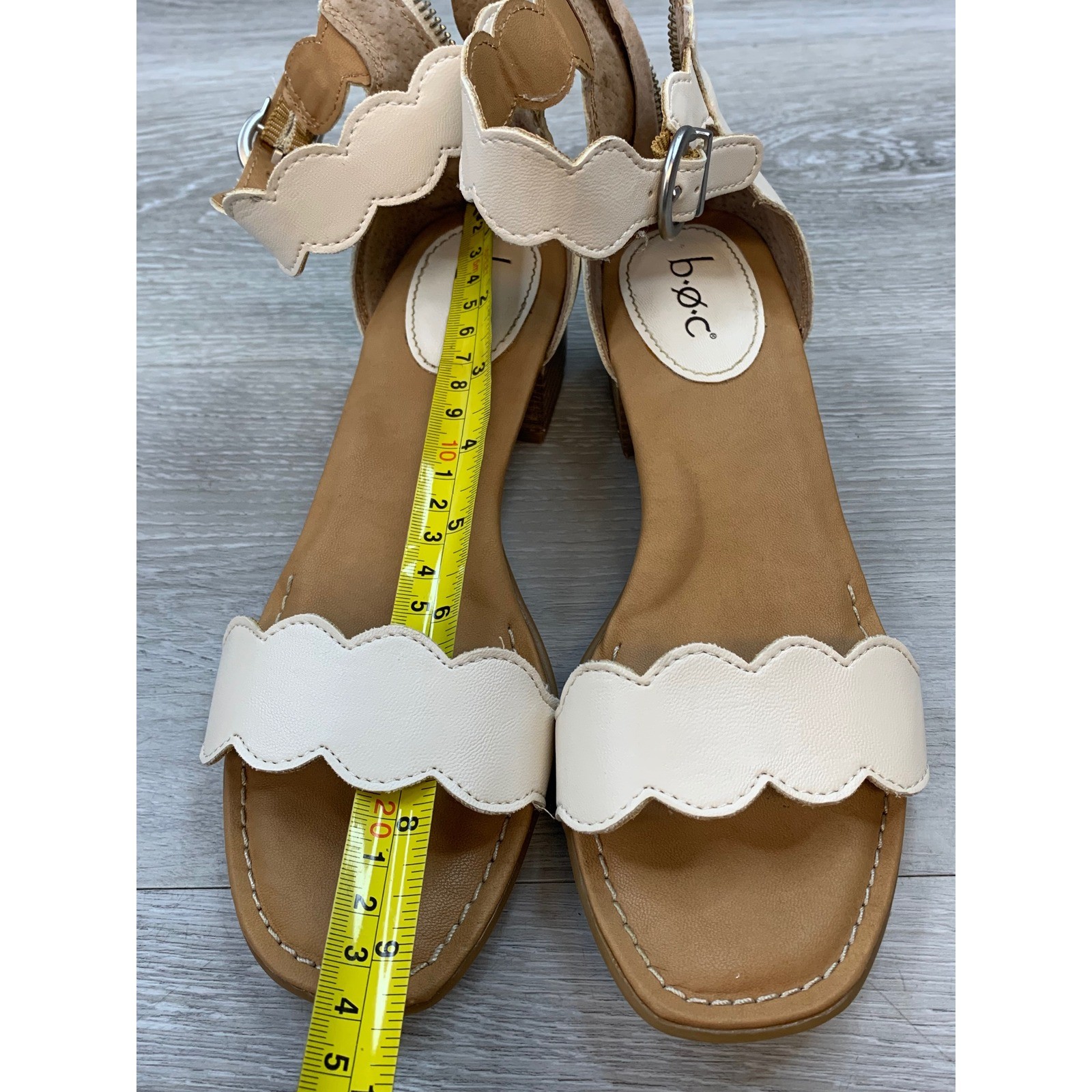 Born Concept Scalloped Ankle Strap Sandals Cream Off-White 6 Comfort Shoes
