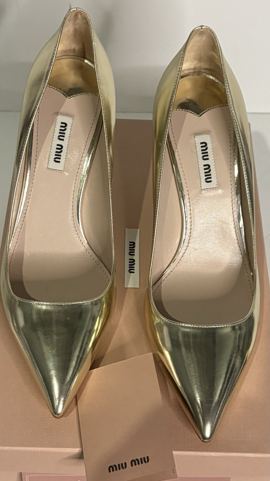 NWT MIU MIUGold Lame Leather GlitterPumps Women’s Size EU 40. US 10-9.5