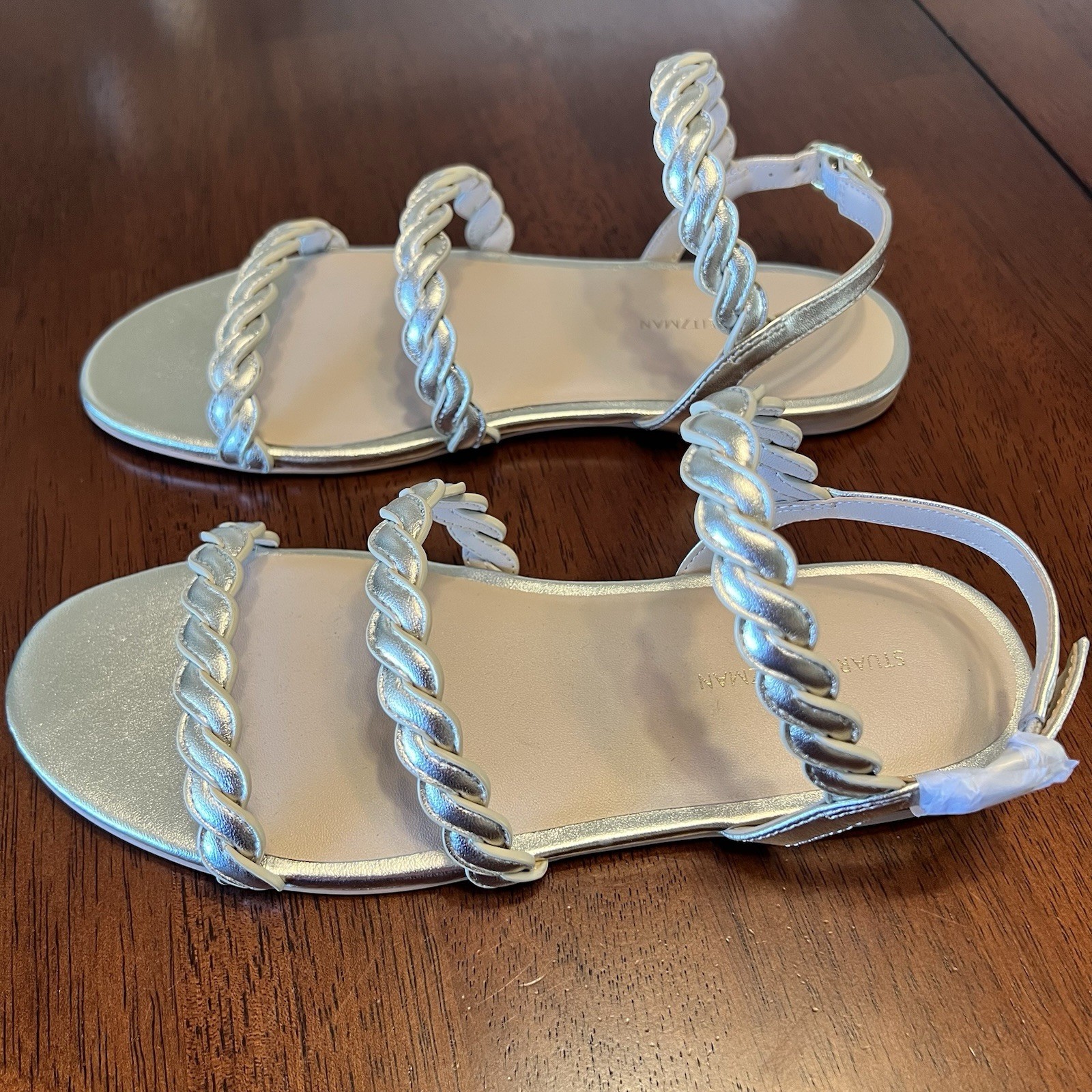 Stuart Weitzman Twistie Flat Sandals Platino Women’s 6.5B Strappy NEW