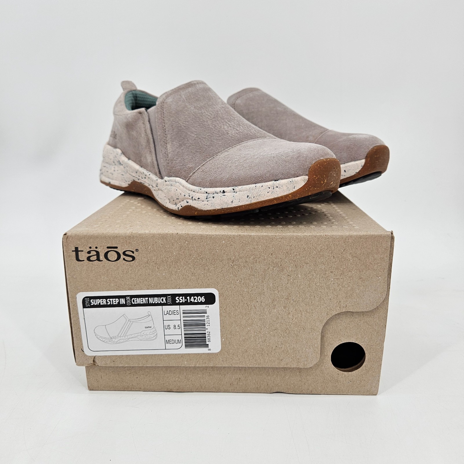 Taos Footwear Women’s Super Step In Shoes Women’s Size 8.5 Cement Nubuck NEW NIB