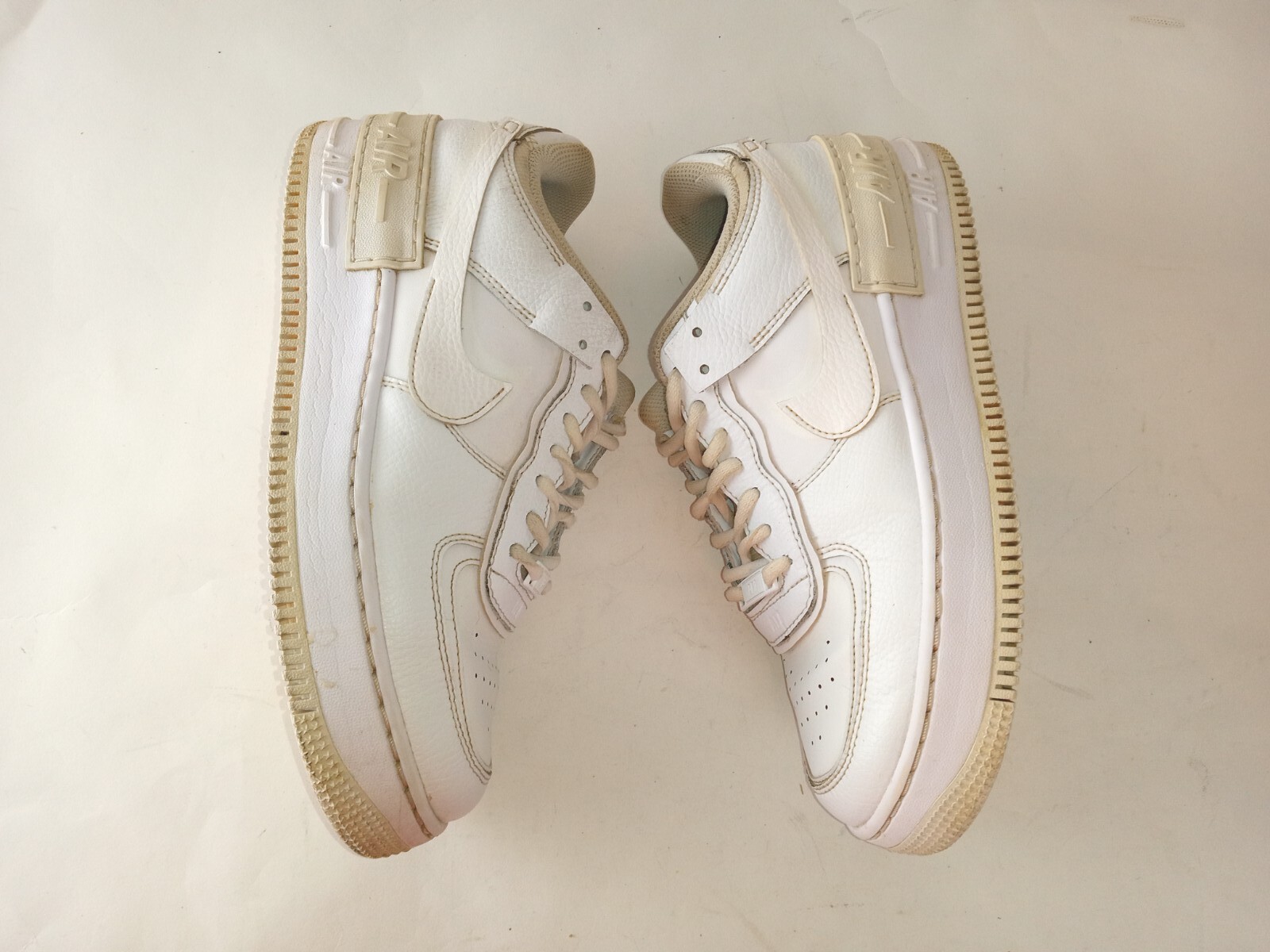 Nike AF1 Air Force 1 Low Women Sz 9.5 Triple White Athletic Comfort Sneaker