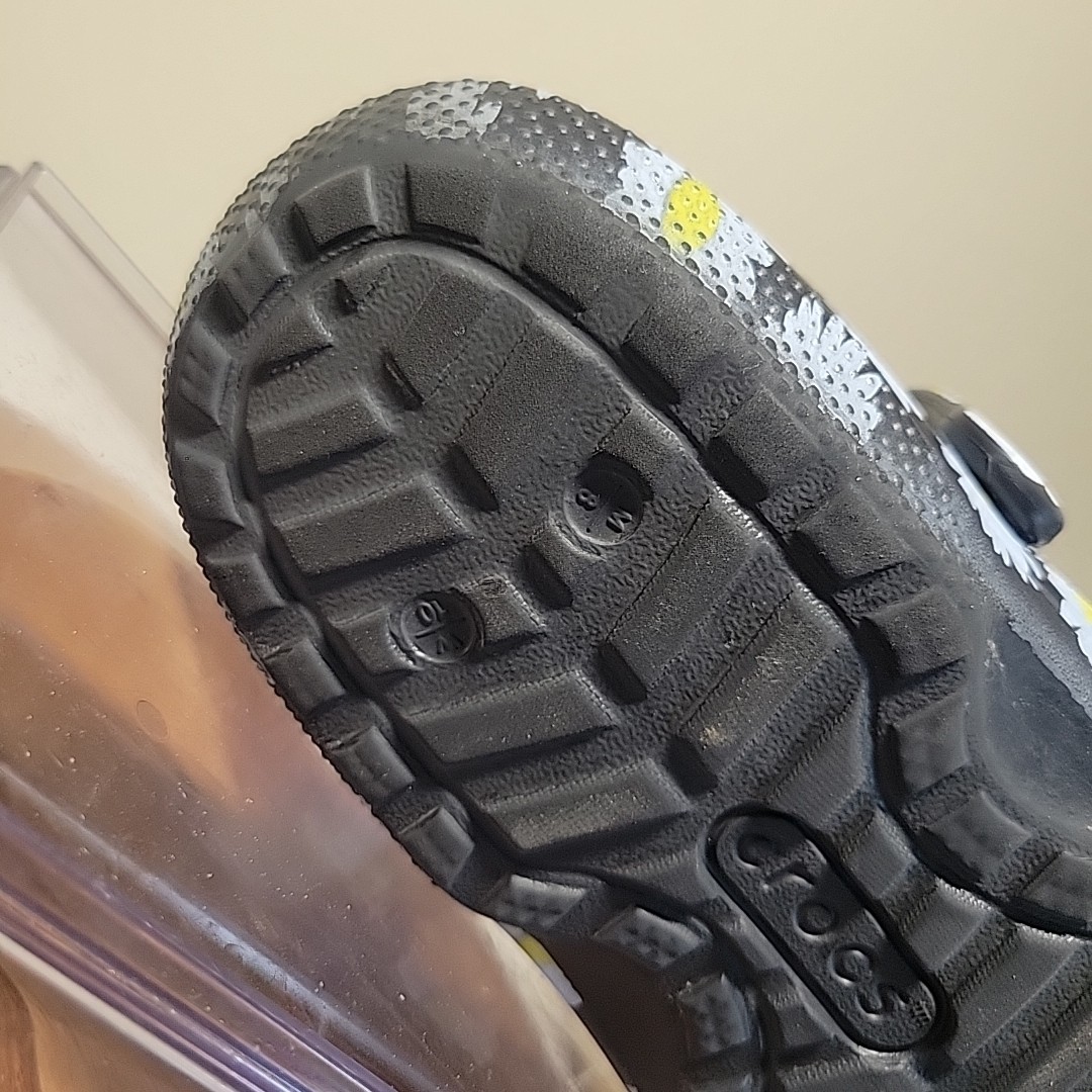Crocs Classic Lined Clog Sandals W 10 M 8 Black Yellow White Daisy 207301 *READ*