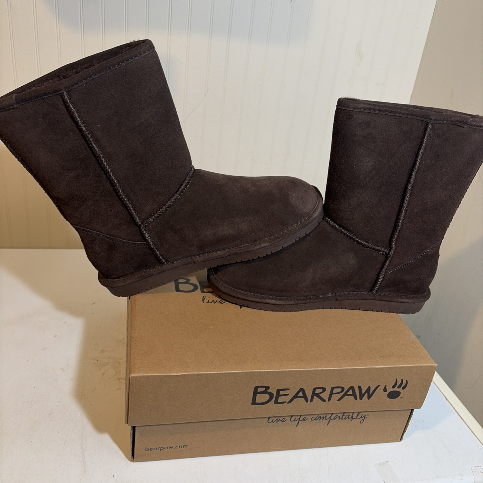 BEARPAW 608 W Emma Short Hickory Womens Casual BOOTS Size 10