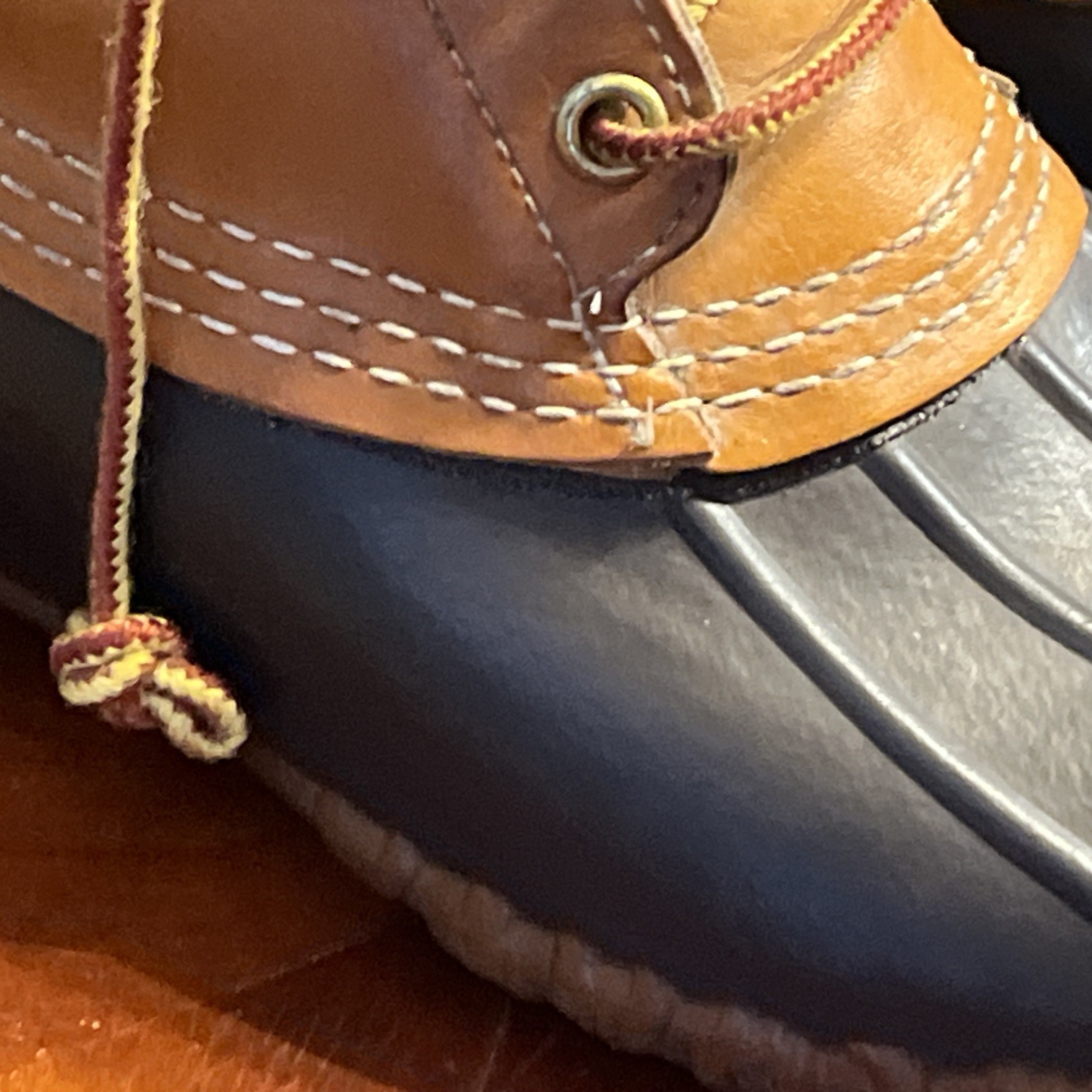 LL Bean Womens Maine Hunting Shoe Leather & Rubber Waterproof Duck Boots Size 8