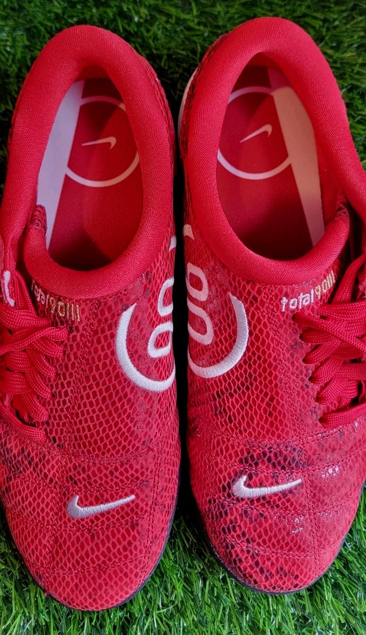 Nike Total 90 SE Fire Red Snakeskin Women’s Size 8 Indoor Soccer Shoe IB4204-600