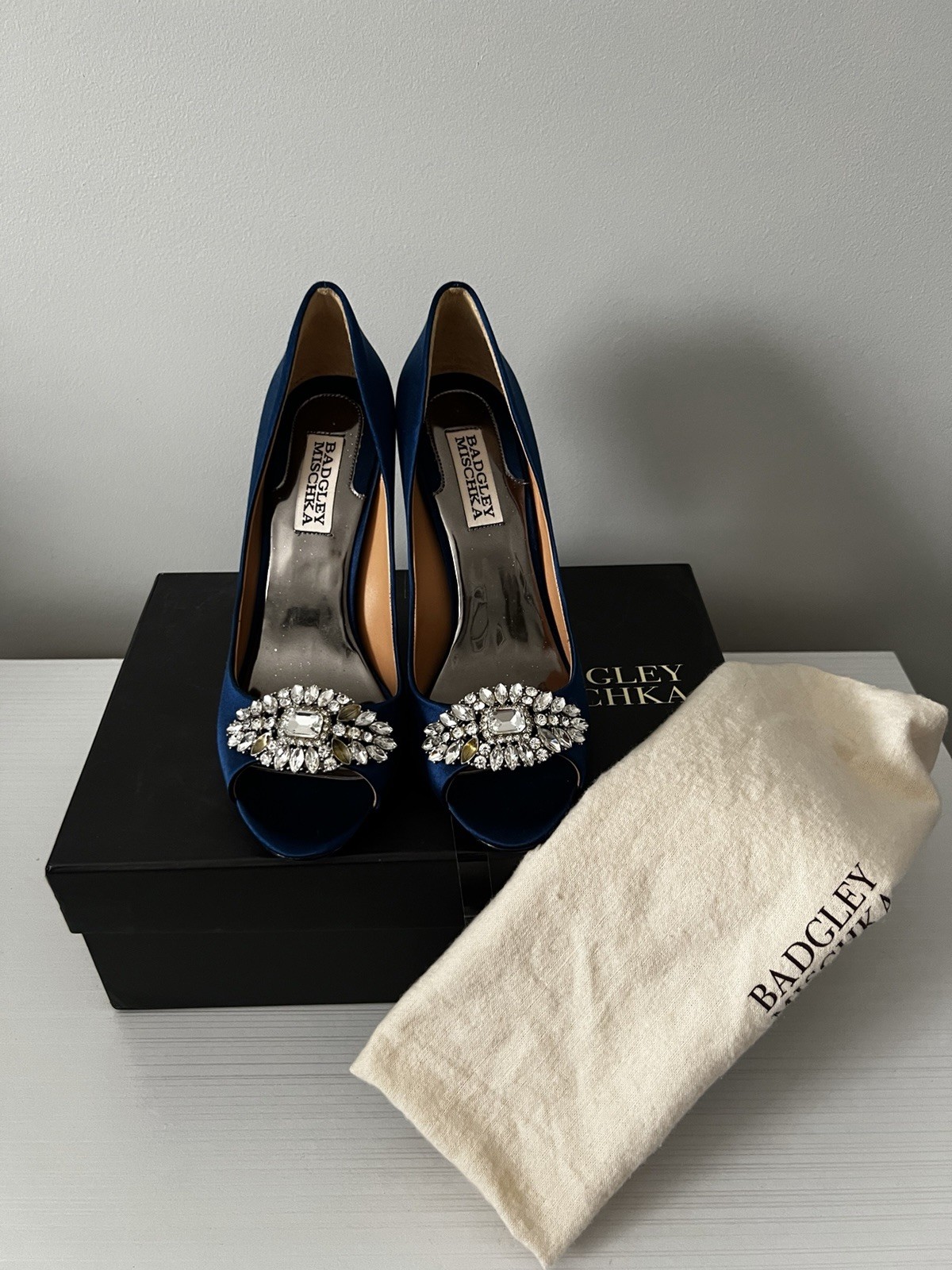 Badgley Mischka Blue Satin Open Toe Heels Sz 7