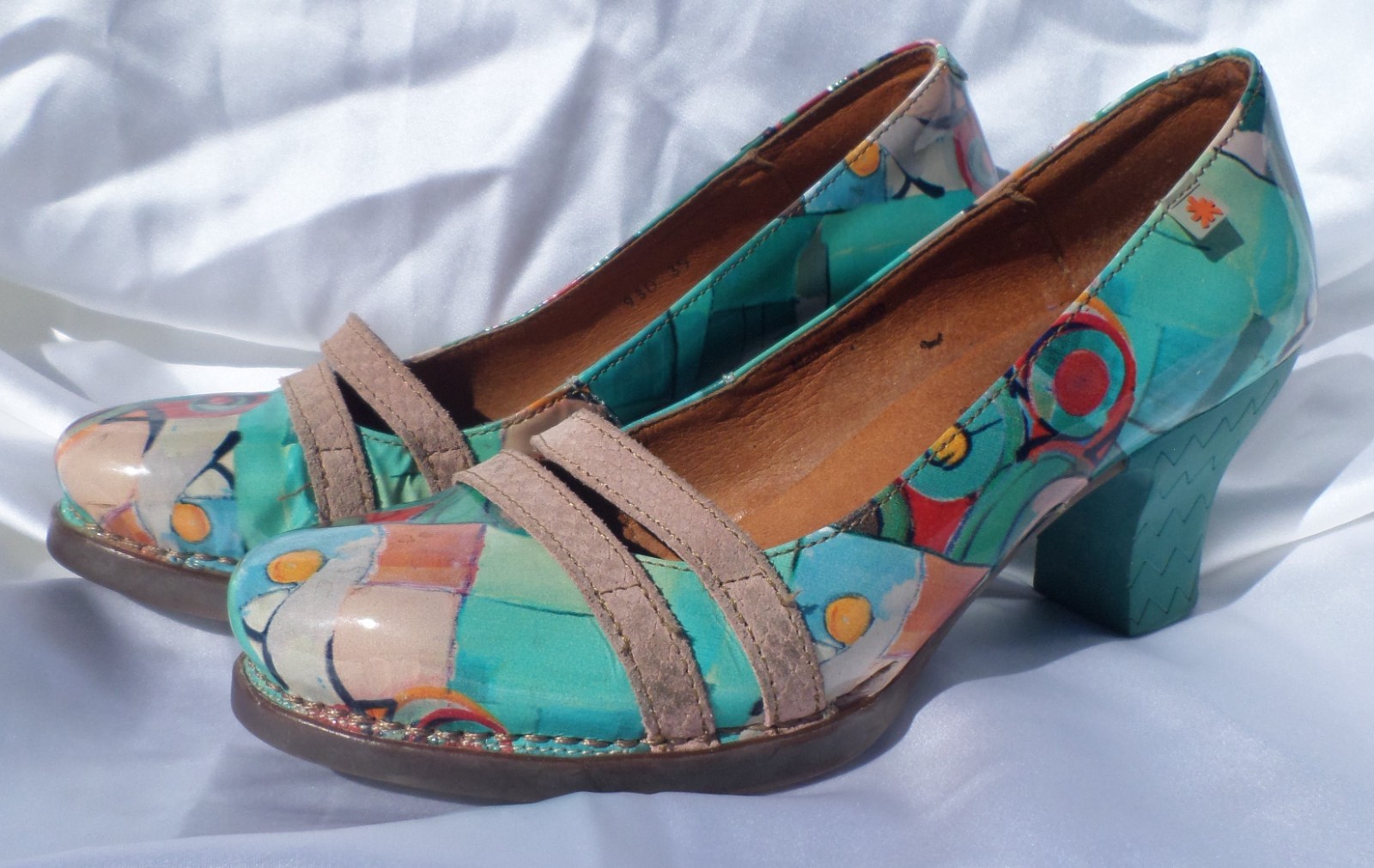 THE ART COMPANY VIBRANT WOMENS SHOES ARTISTIC SUMMER PUMPS SIZE 9 EU 39 SPAIN