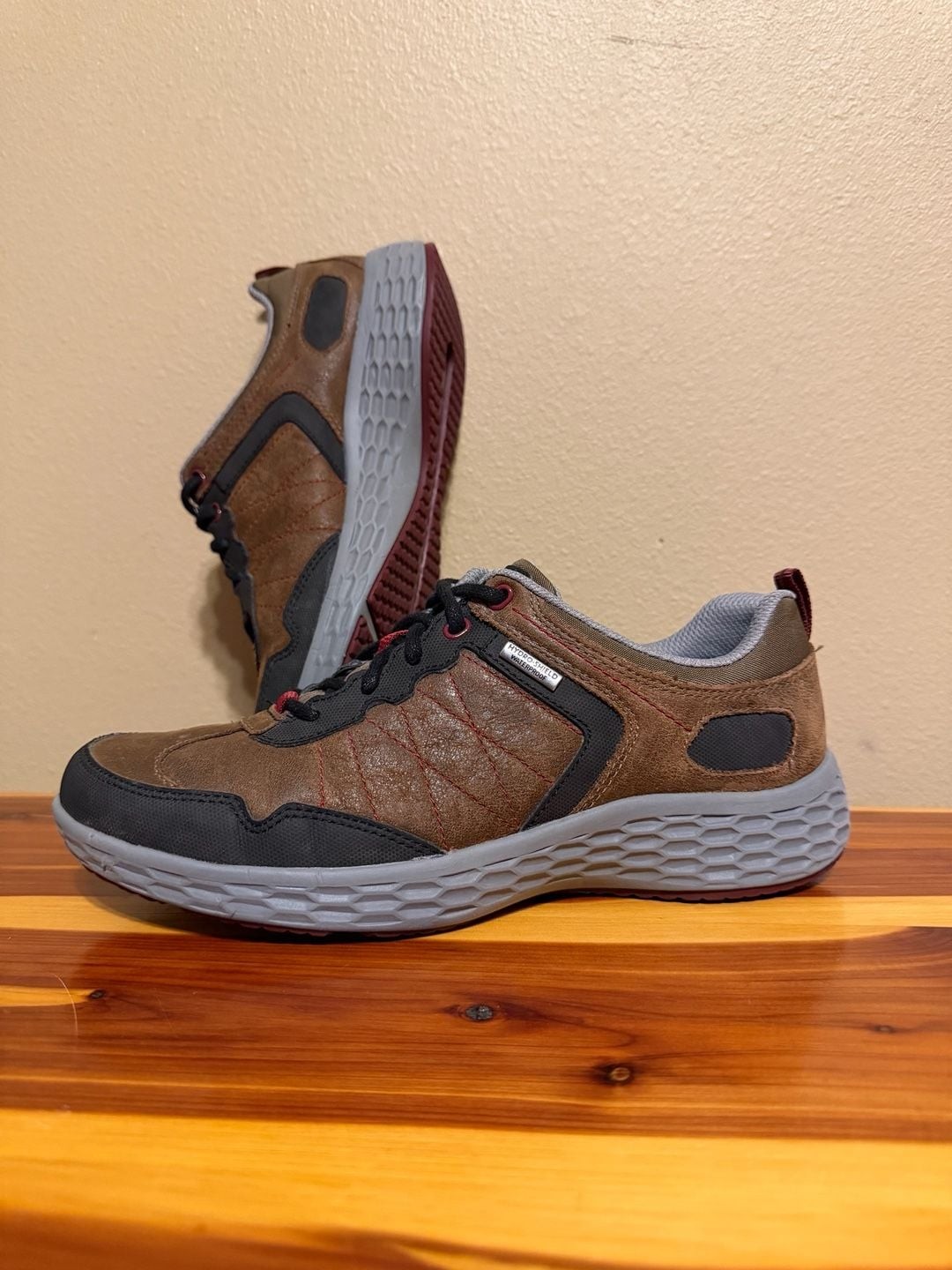 Rockport Total Motion Trail Women’s 7.5 Waterproof Ubal Leather Hiking Sneaker