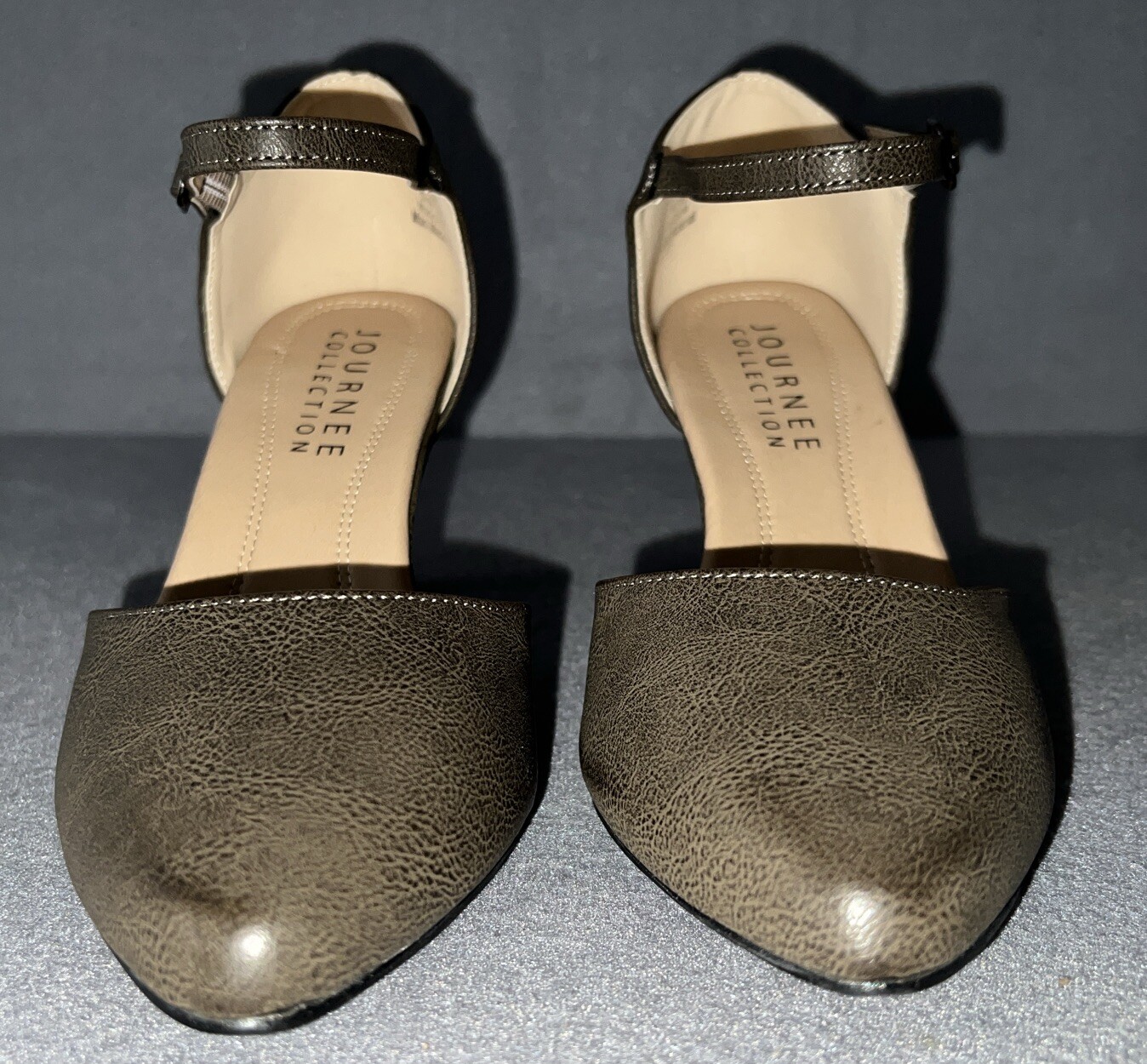 Journee Collection WD-Bettie Women’s Size 8.5 Tru Comfort Foam Pump Taupe