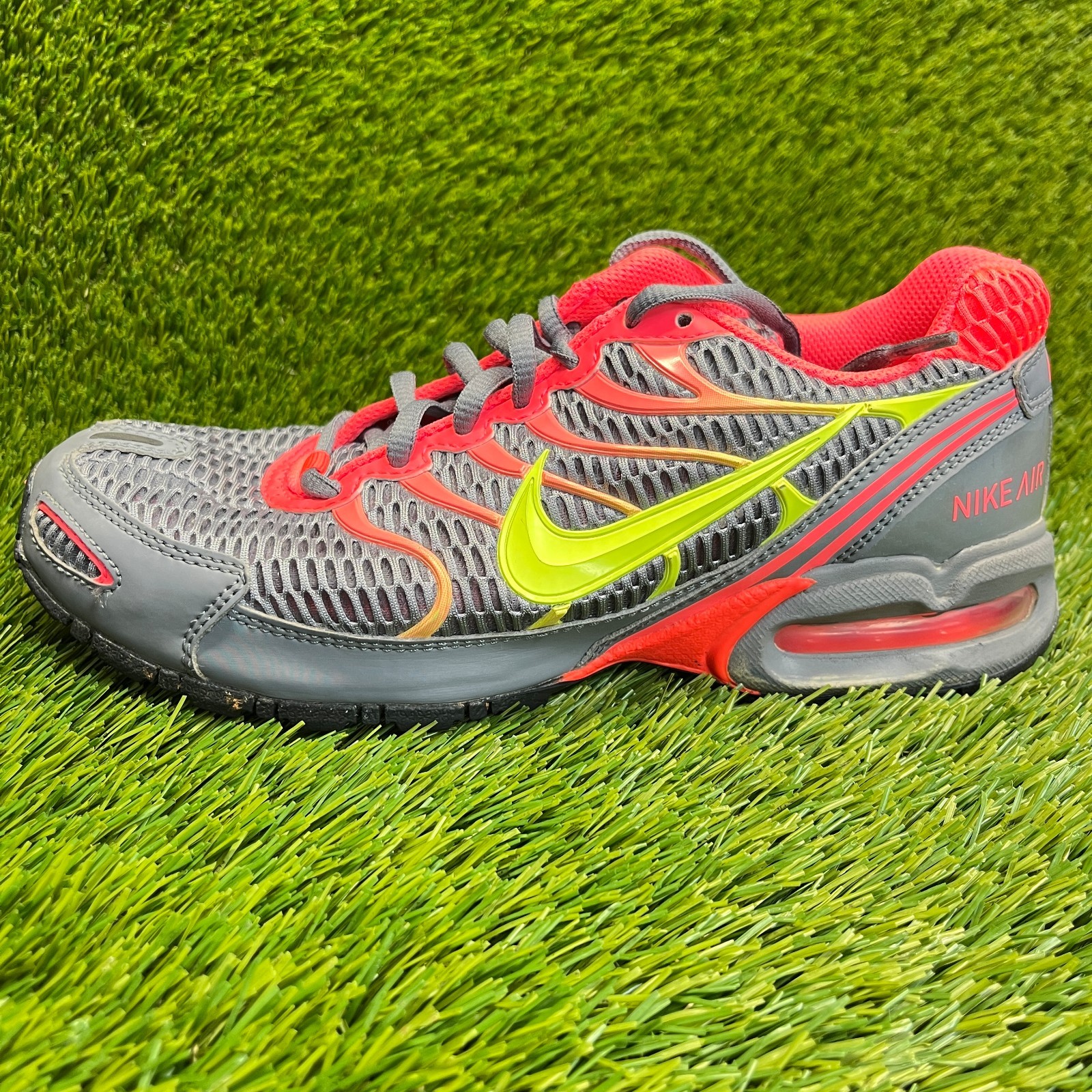 Nike Air Max Torch 4 Womens Size 8.5 Gray Pink Athletic Running Shoes Sneakers