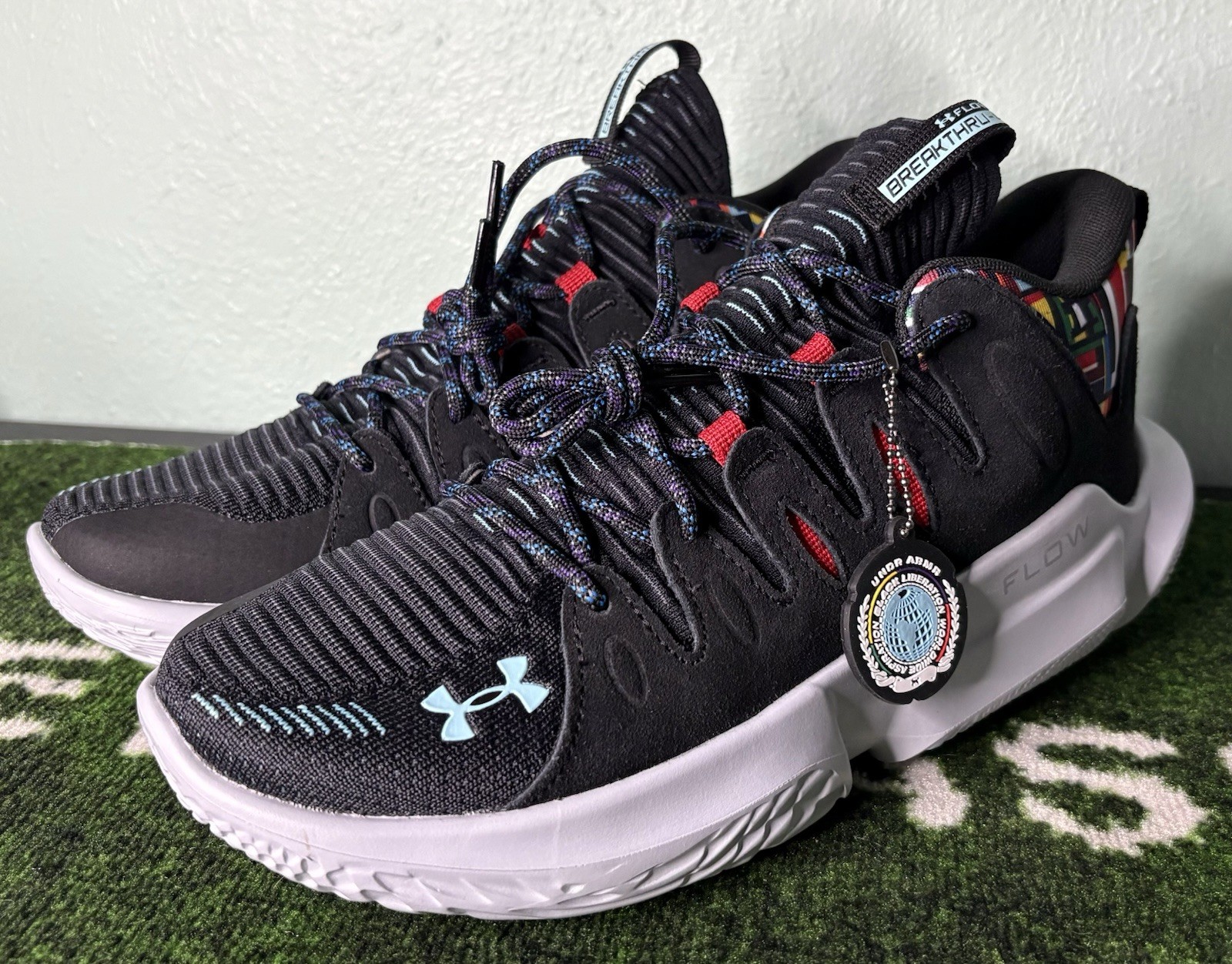 US Women’s 13/Men’s 11.5 – Under Armour Flow Breakthru 4 Basketball «BHM», Rare