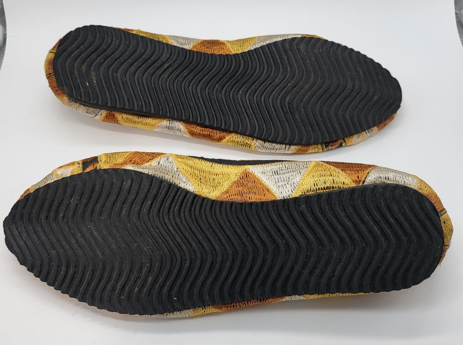 Suku Bali Embroidered Gold Mustard Ethnic Flats Womens Size 7 Rare