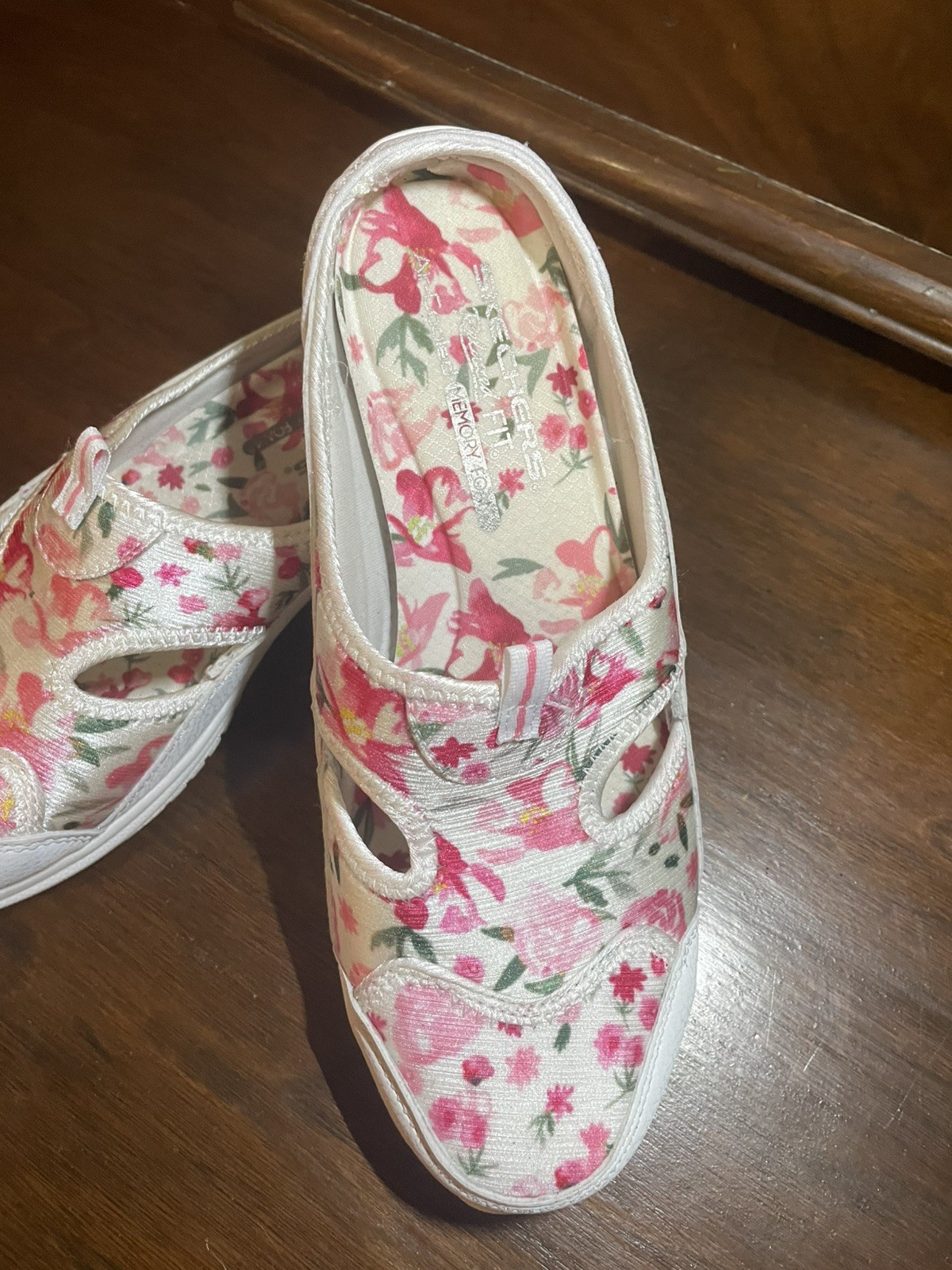 Skechers Commute Time Relaxed Fit Washable Mules-Flirty Floral-White-8.5-A399446