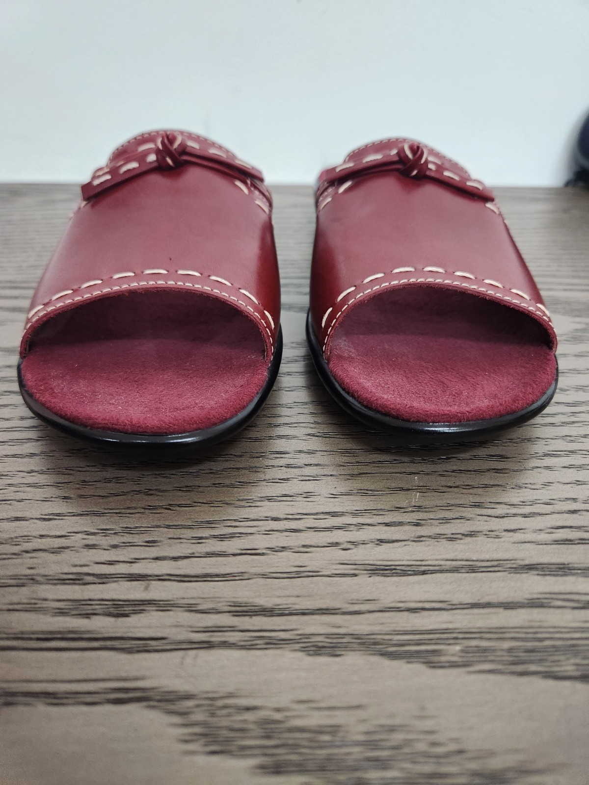 Clarks Red Leather Slide Sandals Contrast Stitching Knot Detail Mules Size 7M