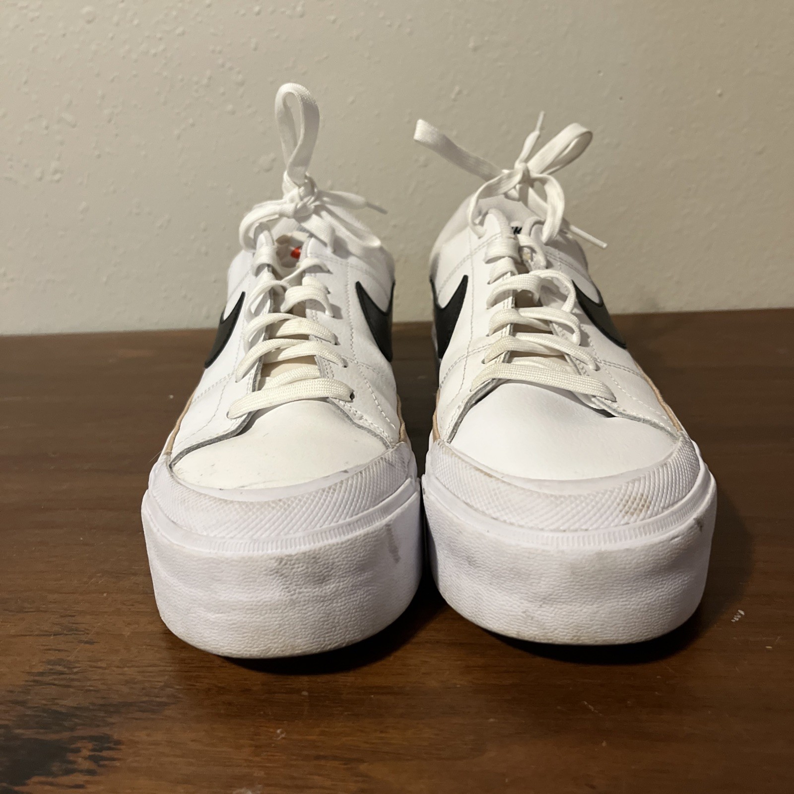 Nike Court Legacy Lift Leather Shoes DM7590-100 White Black Tan Women’s 11