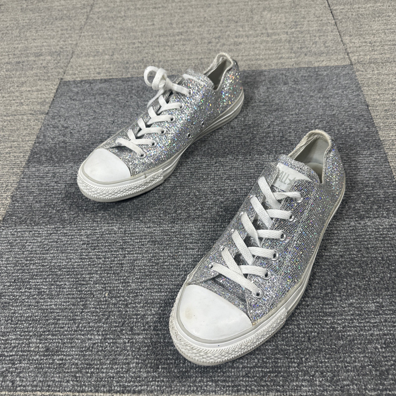 Converse Chuck Taylor All Star Sparkle Opal Low Top Fashion Sneakers Women’s 10