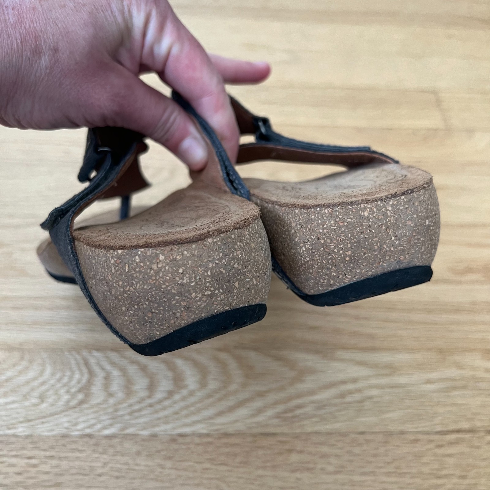 Taos Lucy Embossed Suede Leather Thong Sandals Blue Women Size EU 41 US 10-10.5