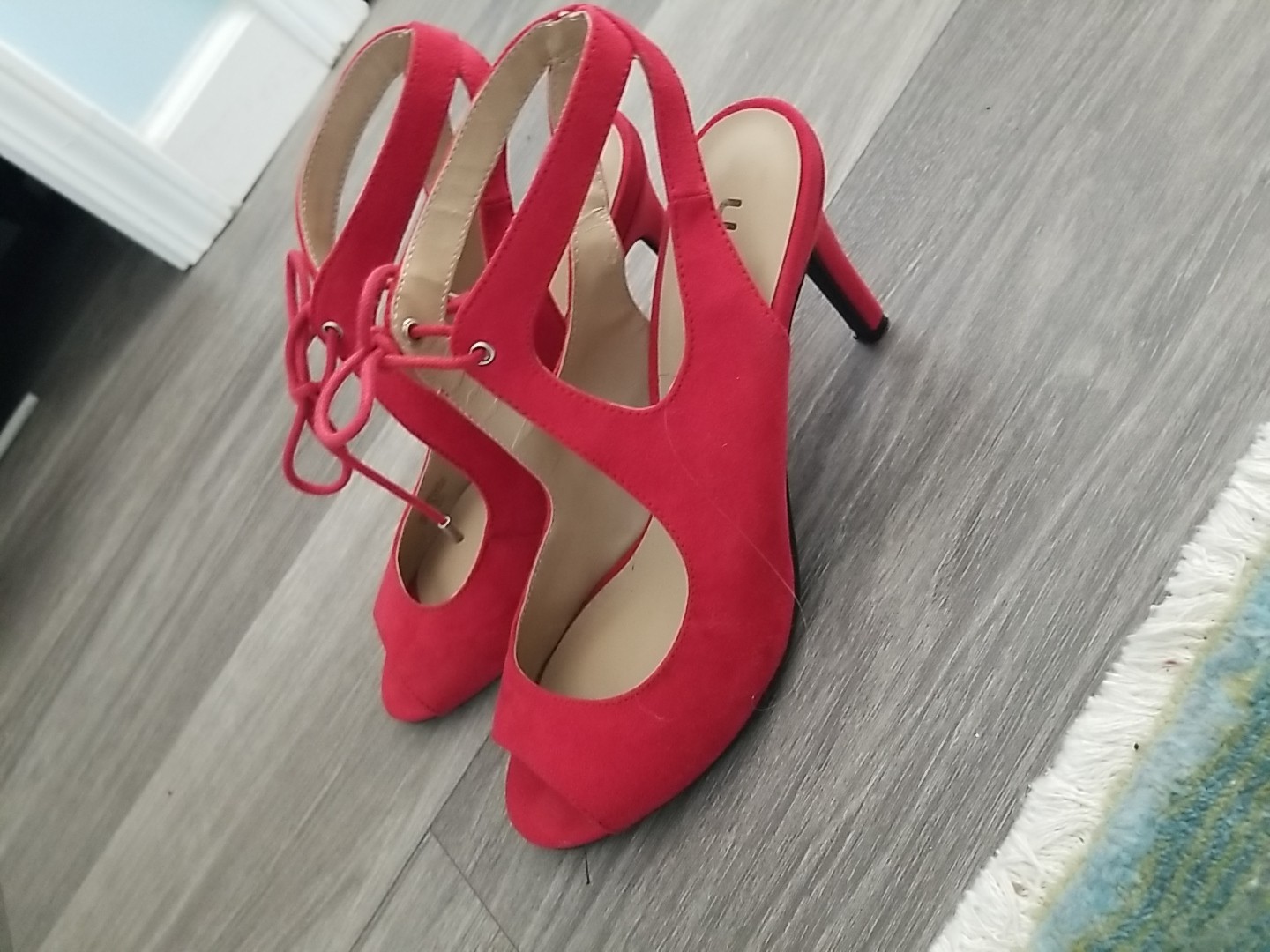 UNISA UNMARRIS Red Lace Up Heels peep toes size 7.5