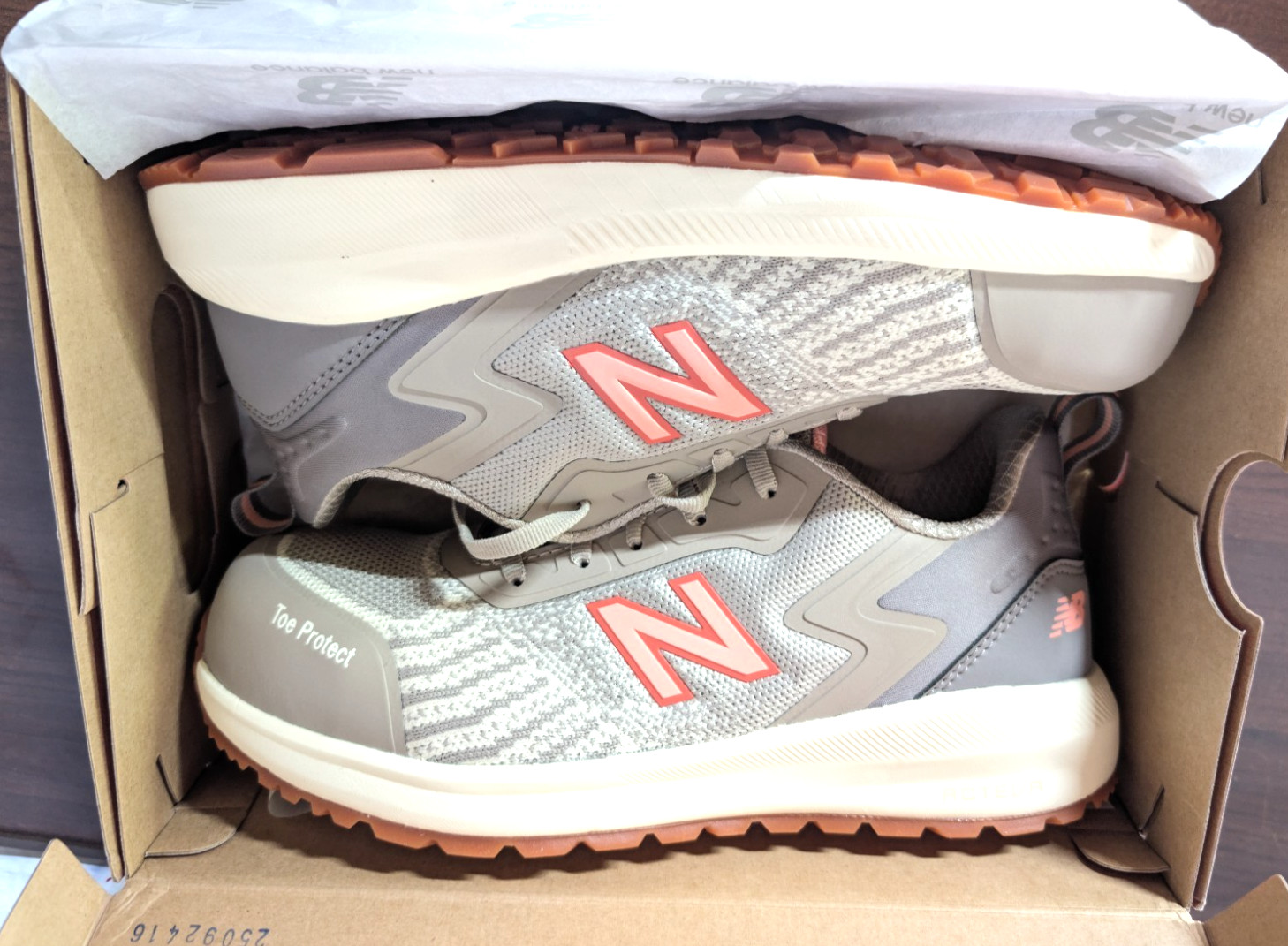 New Balance Womens Speedware Composite Toe Work Safety Shoe Desert Flower Sz 7.5