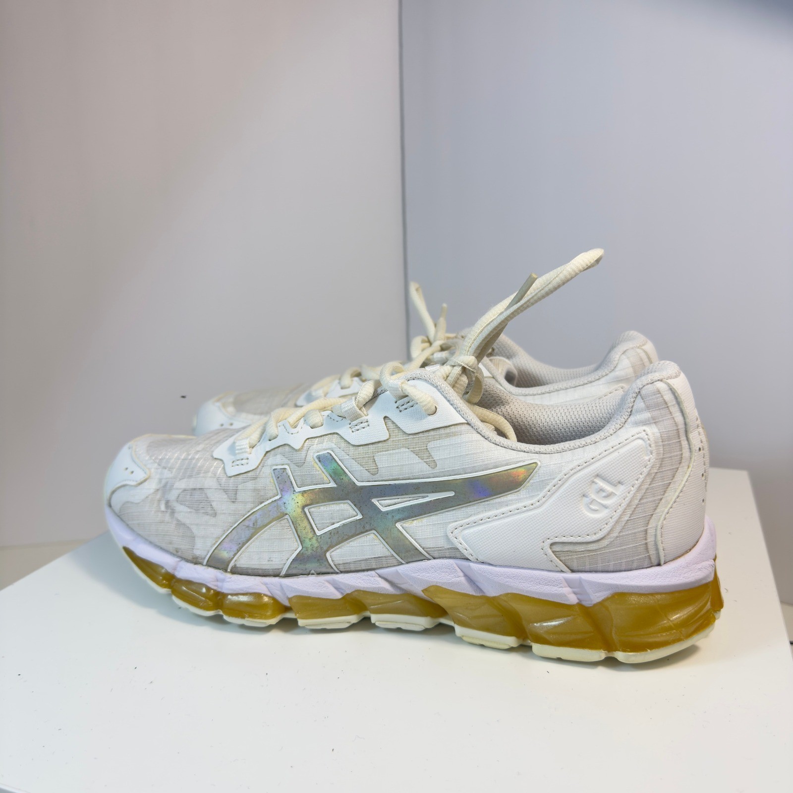 ASICS Women’s Gel-Quantum 360 6 White Gold Running Shoes Size 9.5 1202A297