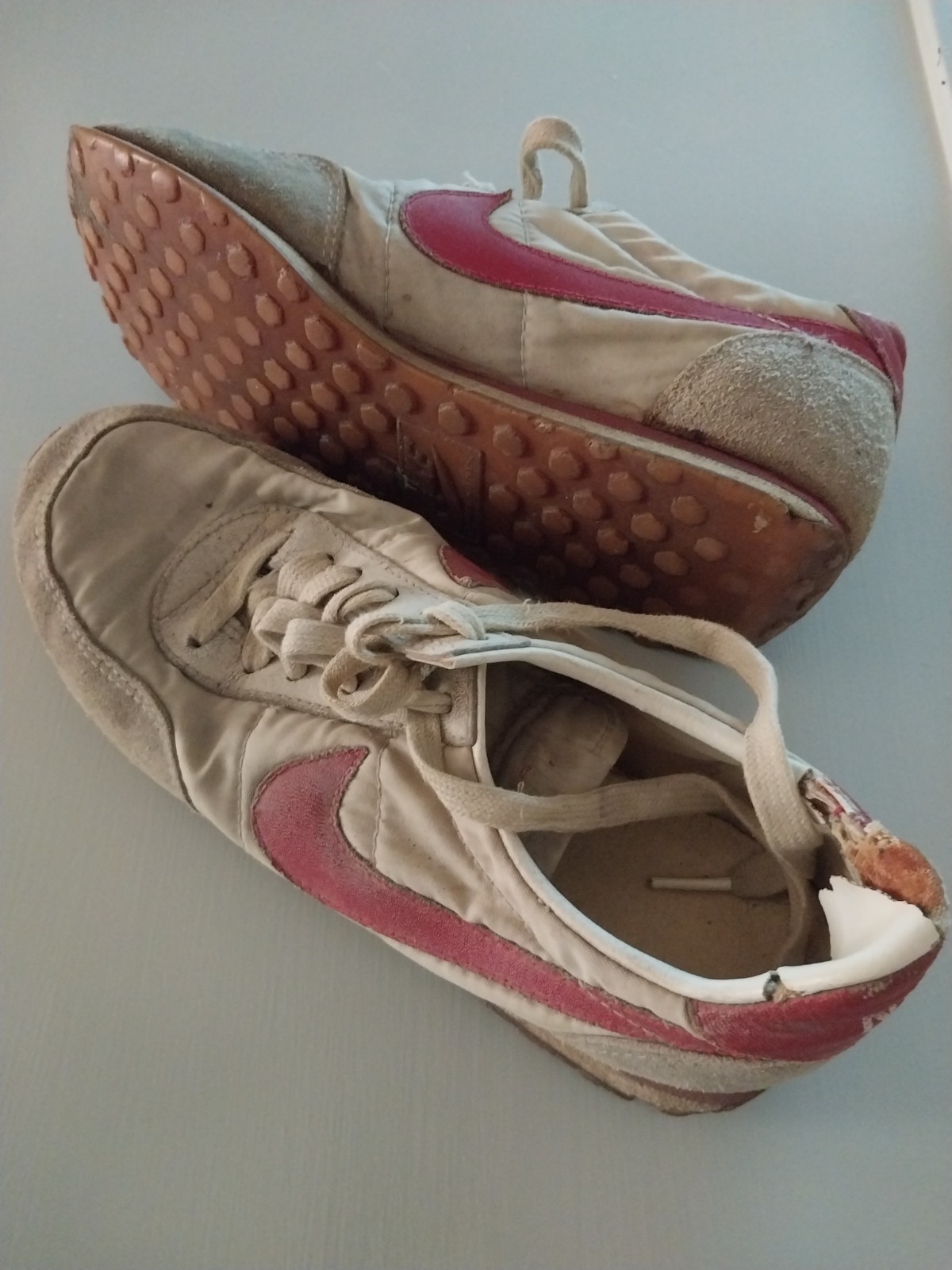 nike shoes women size 7 Red and white, made in Philippines