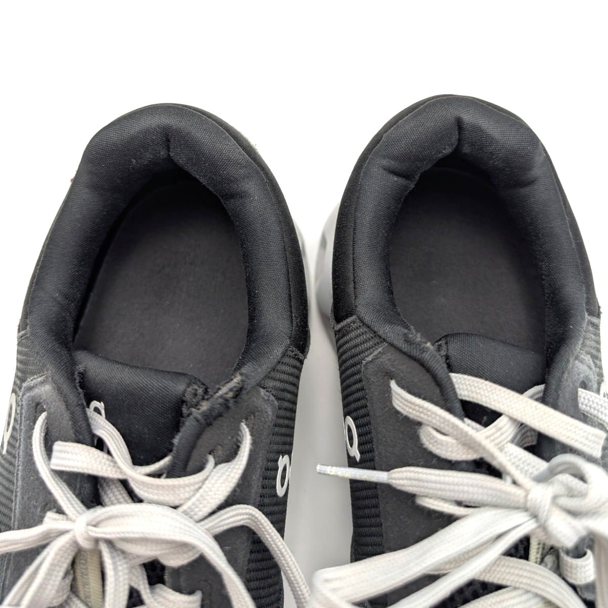 On Cloudrunner 2 Wide Running Shoes Women’s Eclipse/Black Size US9 EU40.5