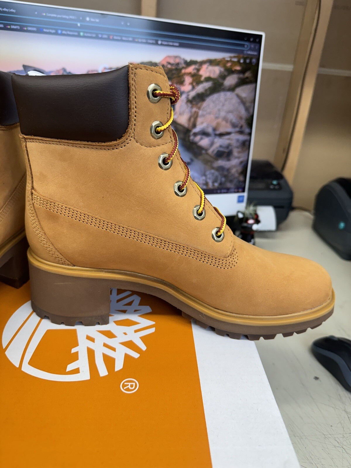 PICK SIZE – Timberland Women’s Kinsley Wheat Nubuck 6 Inch Waterproof Boot