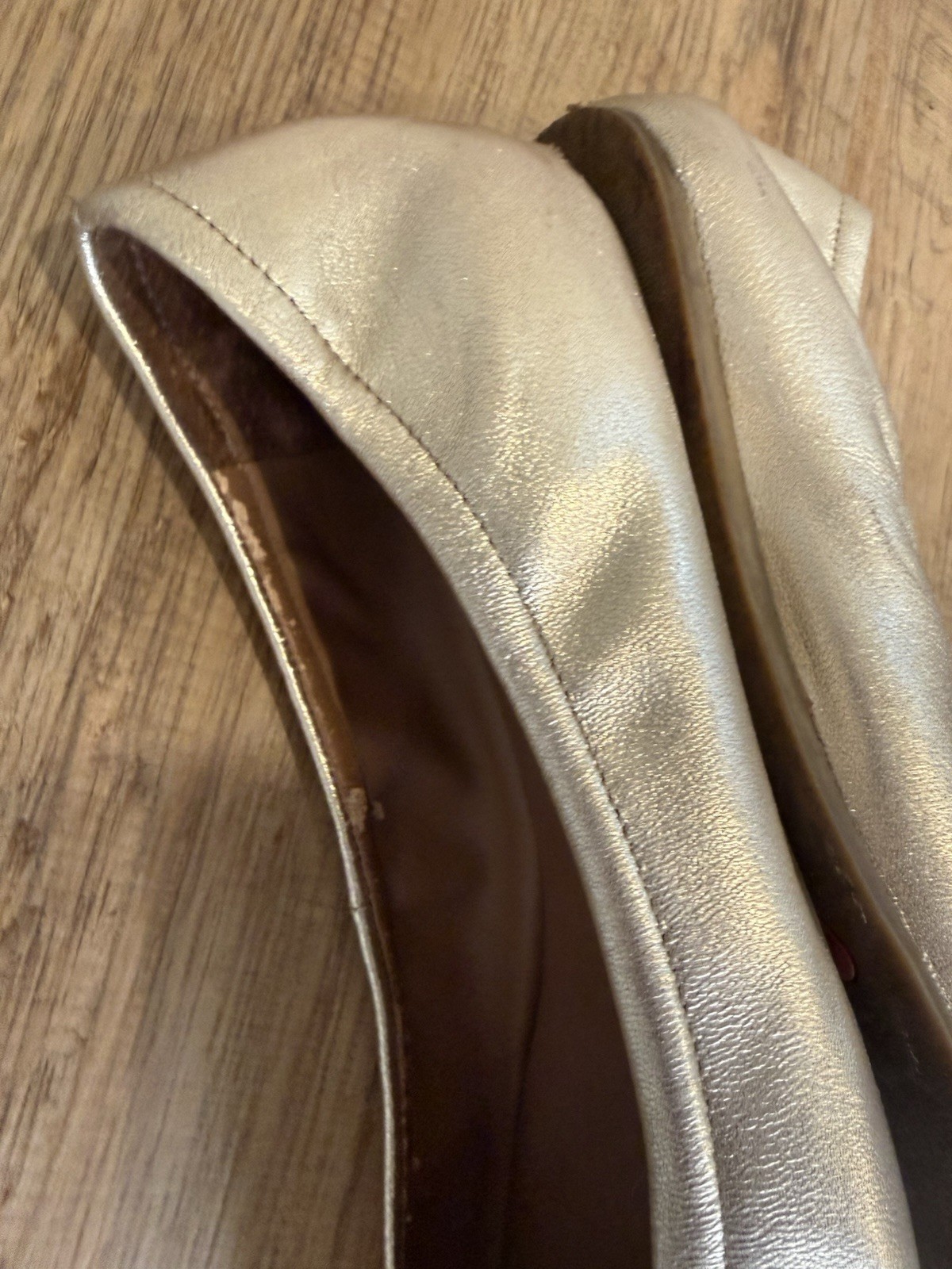ED Ellen DeGeneres Gold Ballet Flats Embroidered Peace Love Women’s Slip-On 7.5