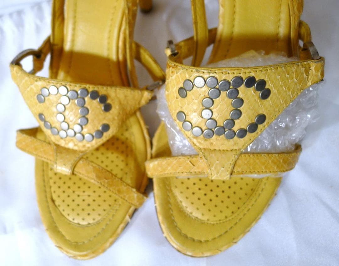 CHANEL Yellow Lizard Leather Mules 22-23cm Big COCO Mark Rare Design