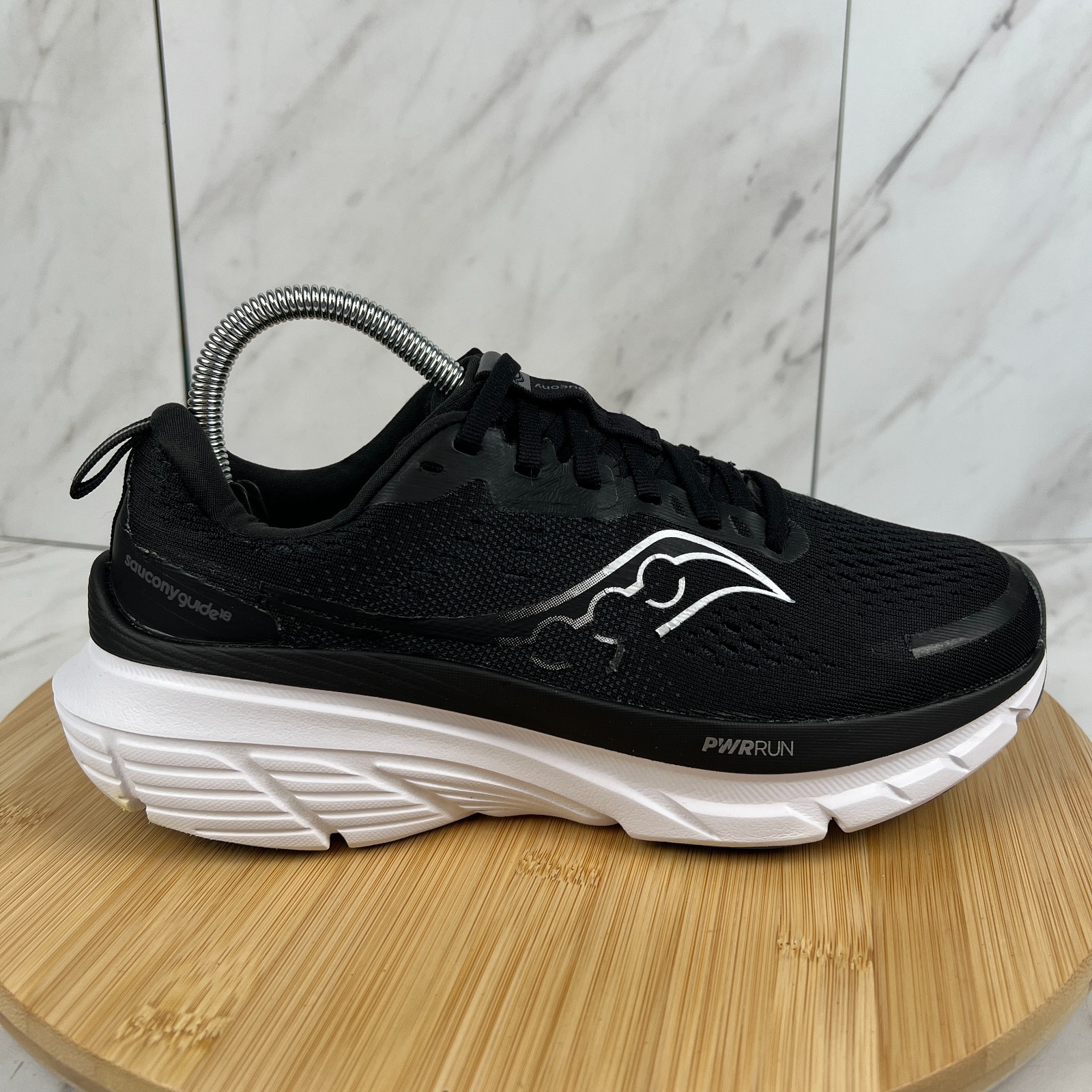 Saucony Guide 18 Womens Size 8 Black White Running Walk Gym Shoes S10998-100