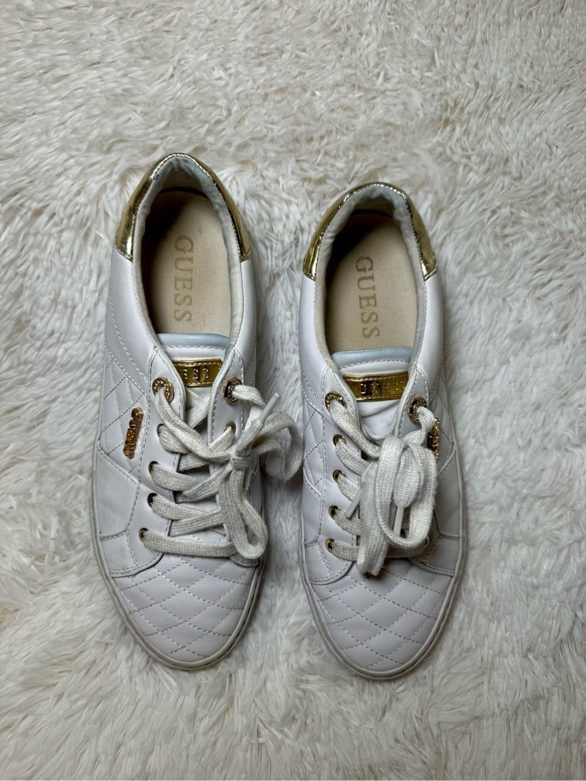 GUESS Casual White Quilted Fashion Sneakers Gold Accents Womens