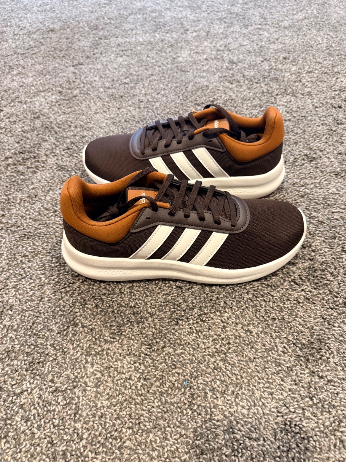NEW – Size 7M/8W – Adidas Lite Racer 4.0 Brown Sneakers – JR7192