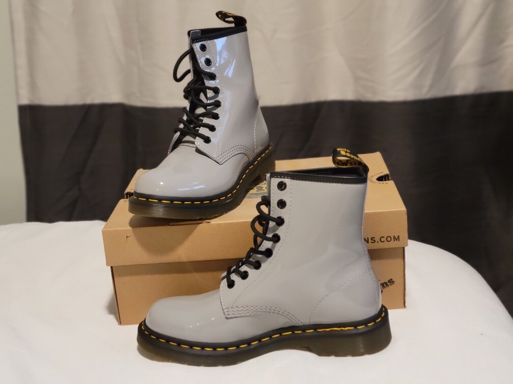 🔥 Dr Martens 1460 Zinc Grey Patent Lamper Boots Women’s US Size 7 Worn Once