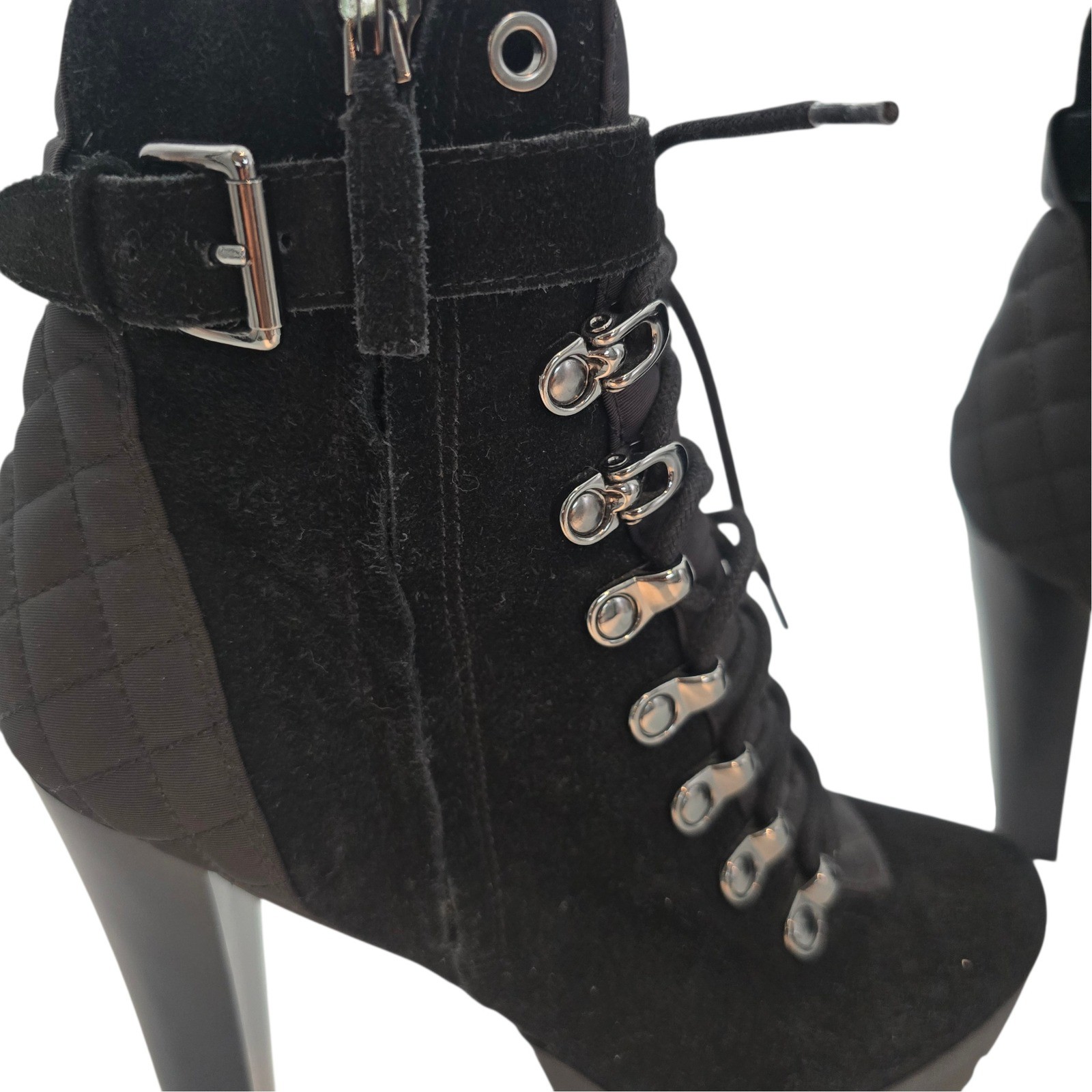 GUESS Black Quilted Lace Up Women’s Platform Ankle Boots Heeled Combat Size 7.5