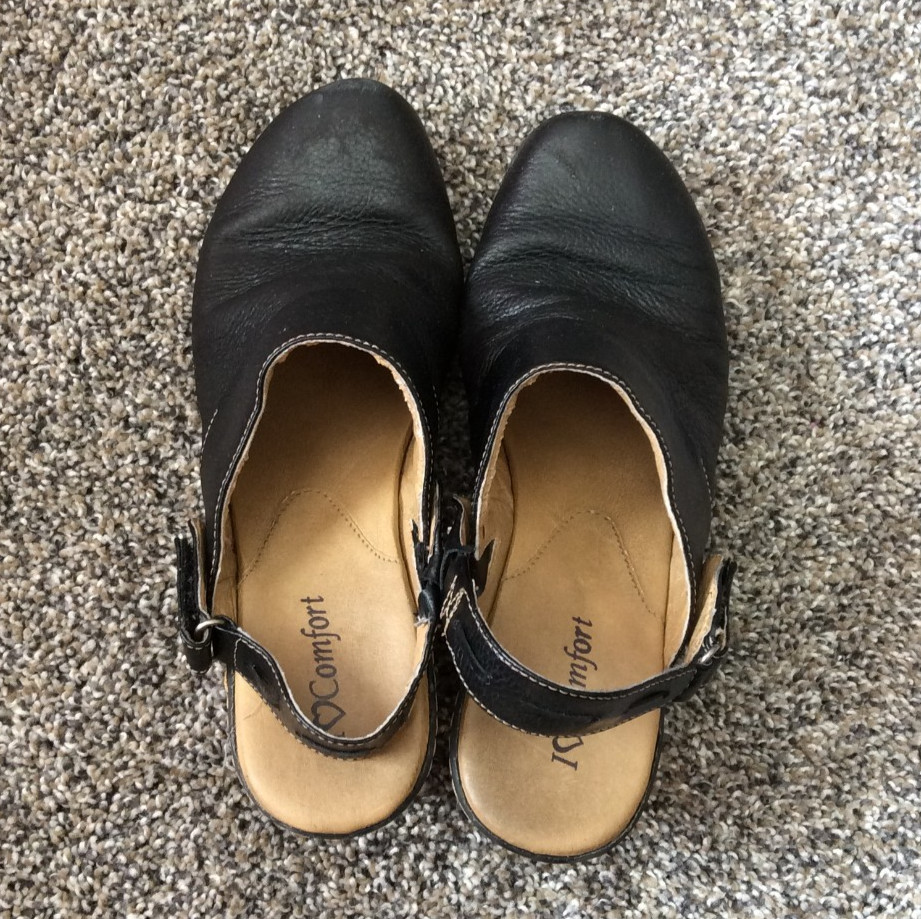 Comfort Leather Slip On Mule Clog Sandal Shoe Strap Women Size 8M